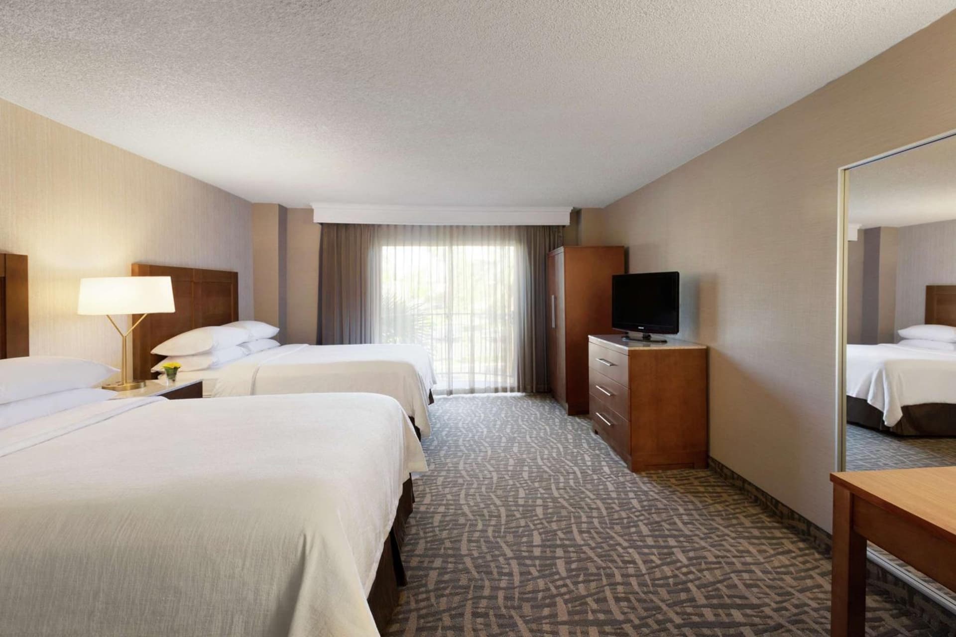 Embassy Suites by Hilton Santa Ana Orange County Airport gallery photo in Santa Ana, CA — image 38