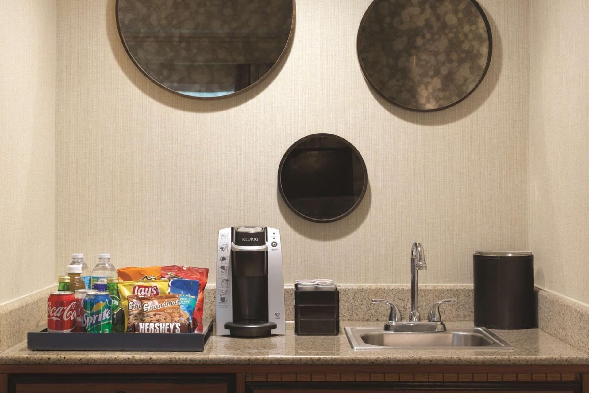 Embassy Suites by Hilton Santa Ana Orange County Airport gallery photo in Santa Ana, CA — image 36