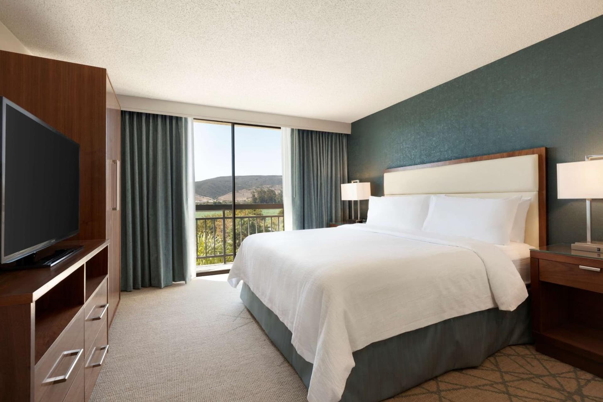 Embassy Suites San Luis Obispo gallery photo in San Luis Obispo, CA — image 11