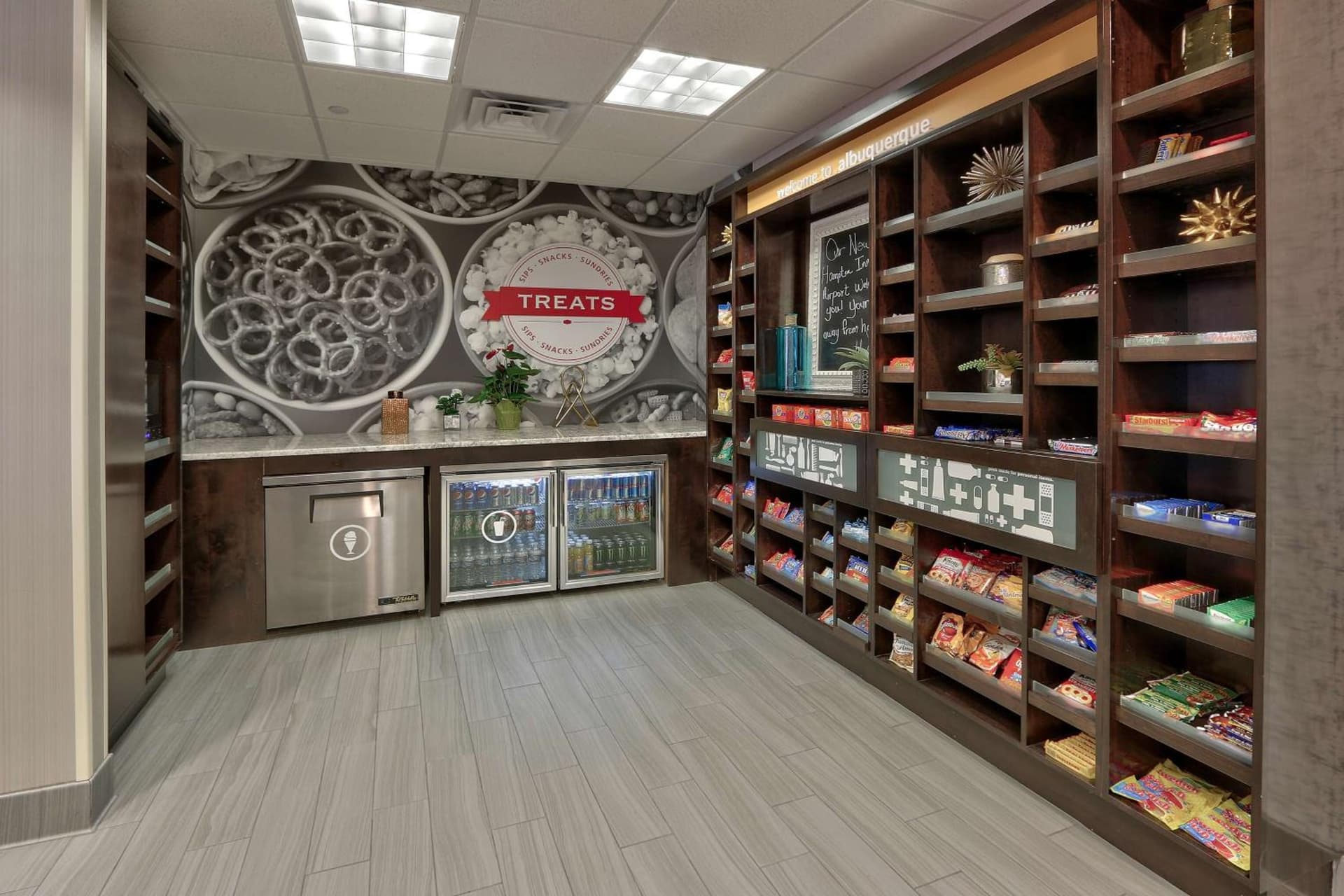 Hampton Inn & Suites Albuquerque Airport gallery photo in Albuquerque, NM — image 24