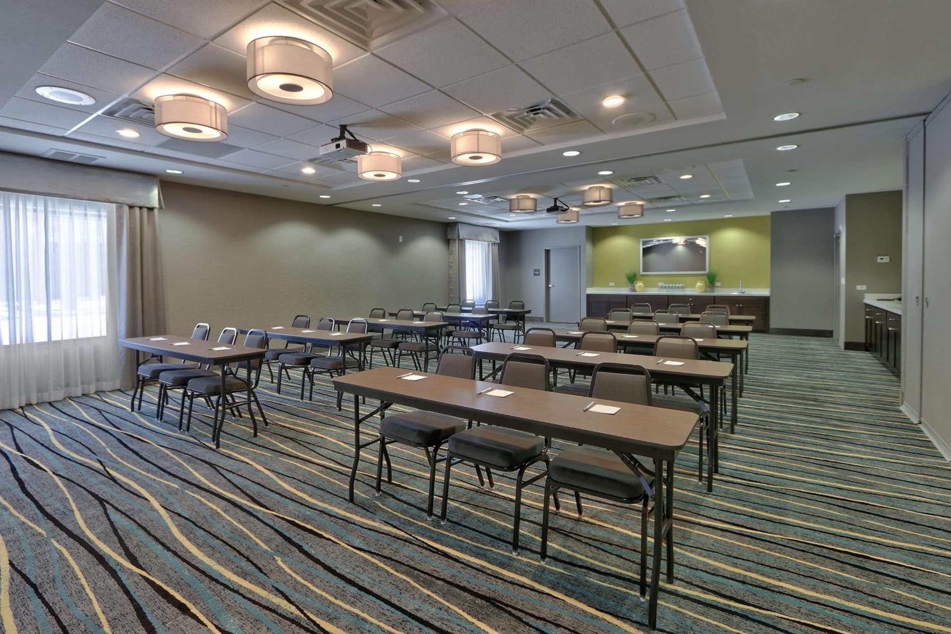 Hampton Inn & Suites Albuquerque Airport gallery photo in Albuquerque, NM — image 31