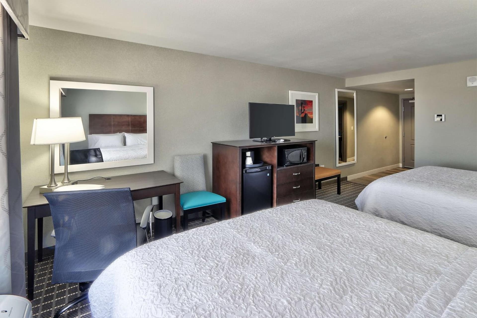 Hampton Inn & Suites Albuquerque Airport gallery photo in Albuquerque, NM — image 43