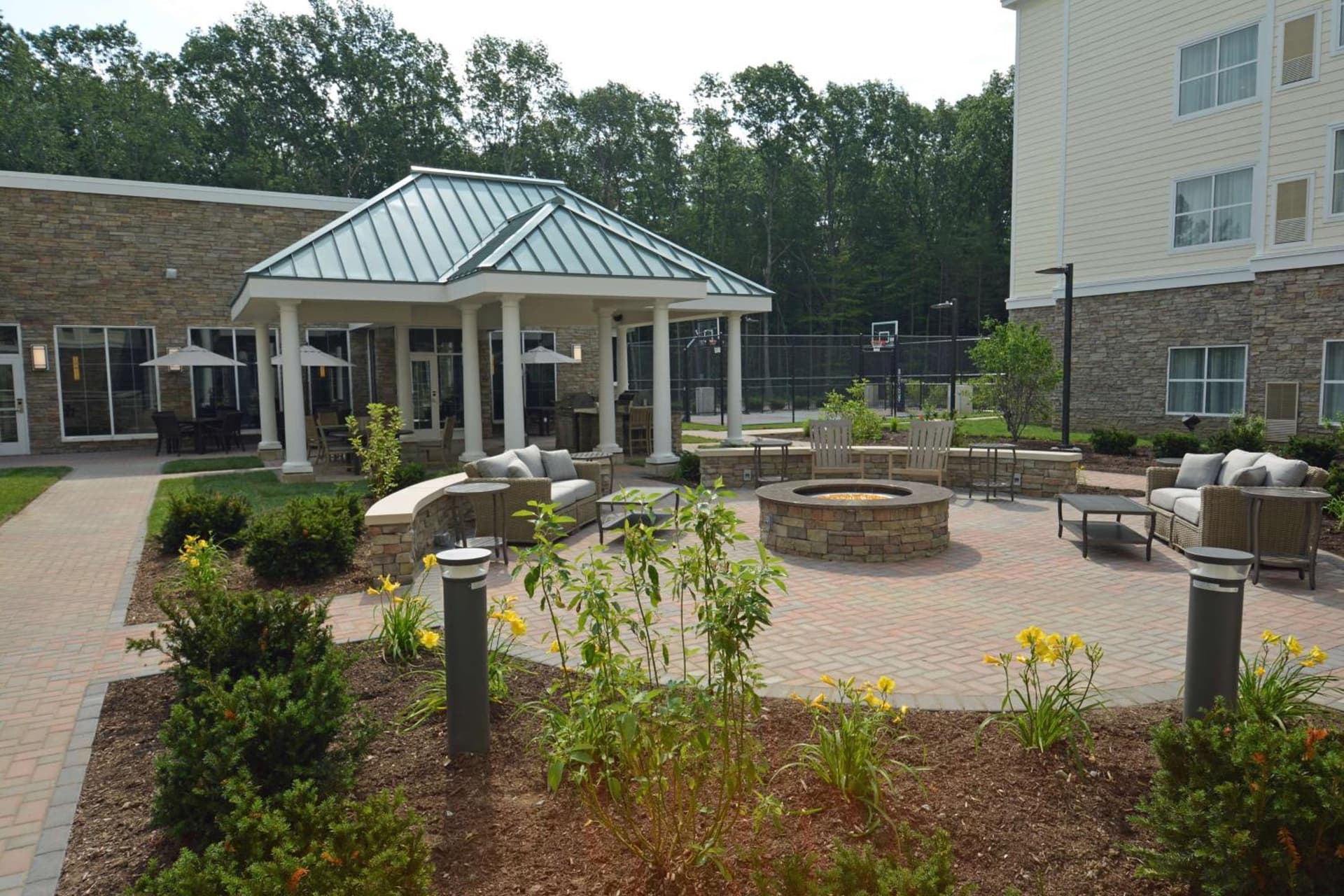 Homewood Suites By Hilton Saratoga Springs gallery photo in Saratoga Springs, NY — image 23