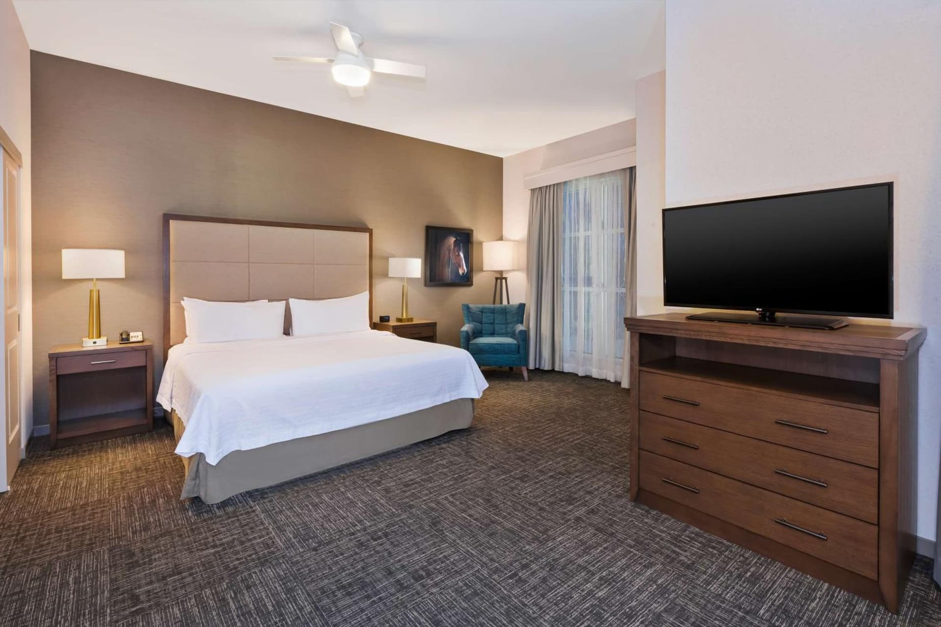 Homewood Suites By Hilton Saratoga Springs gallery photo in Saratoga Springs, NY — image 14