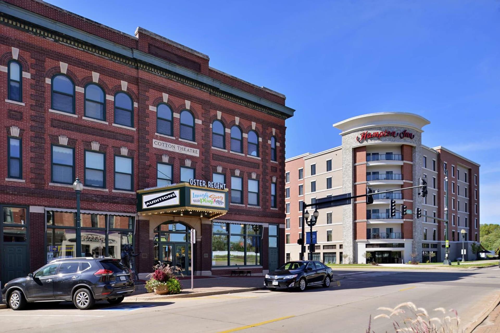Hampton Inn Cedar Falls Downtown, Ia interior in Cedar Falls, IA — gallery photo 2