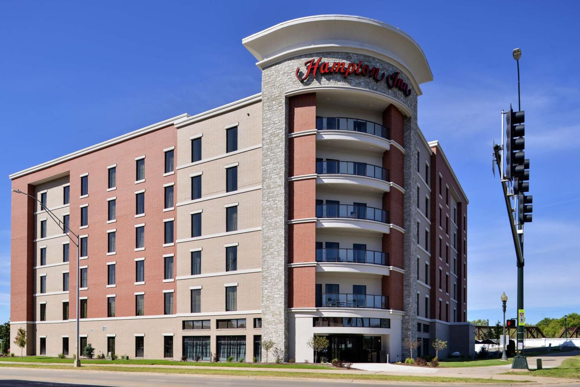 Hampton Inn Cedar Falls Downtown, Ia featured exterior or lobby in Cedar Falls, IA — similar hotel