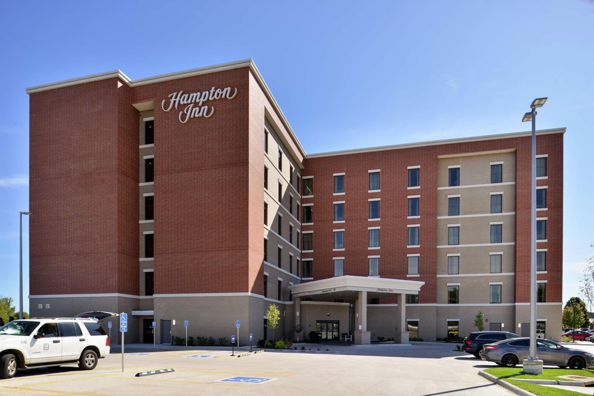 Hampton Inn Cedar Falls Downtown, Ia interior in Cedar Falls, IA — gallery photo 2