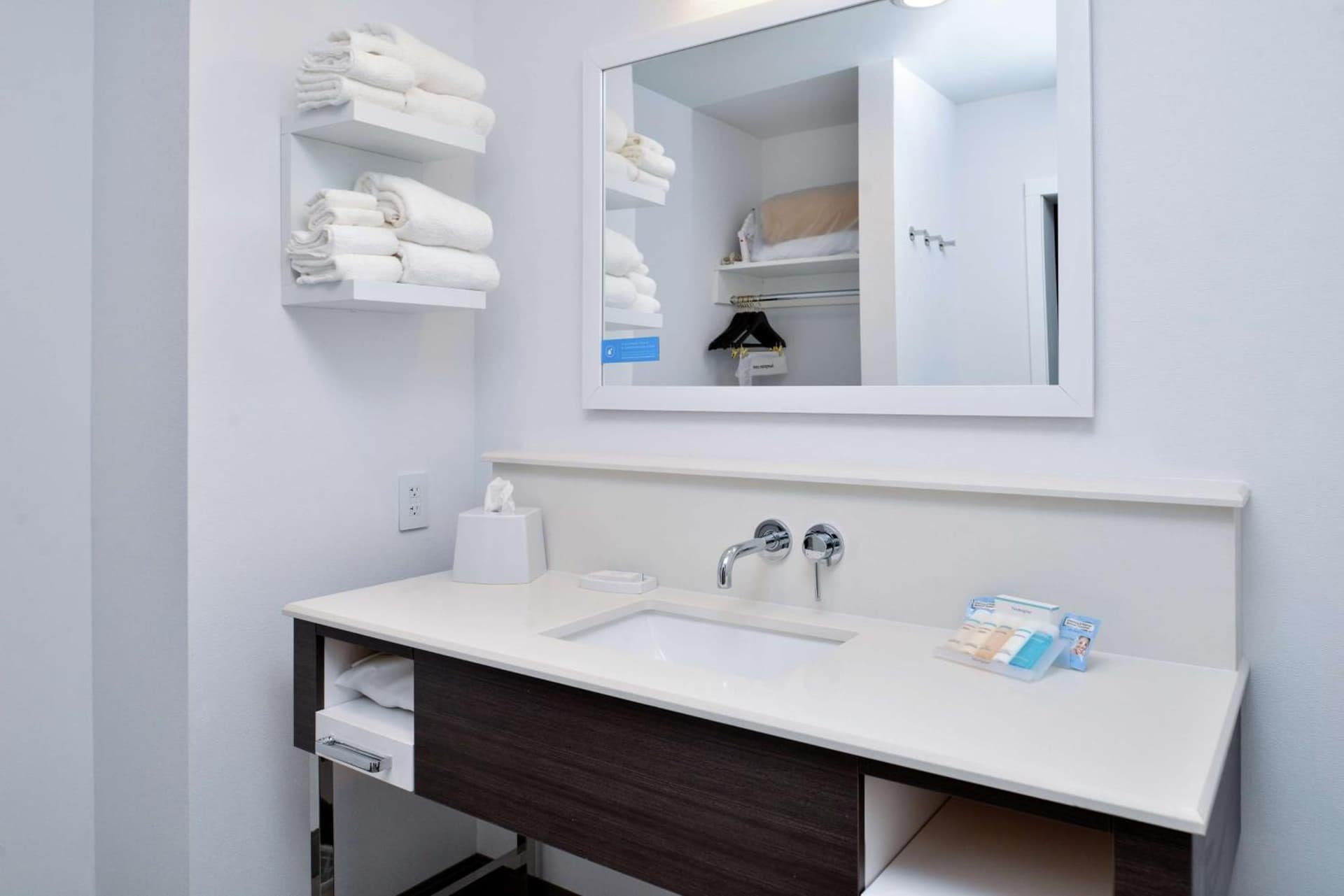 Hampton Inn Cedar Falls Downtown, Ia gallery photo in Cedar Falls, IA — image 13