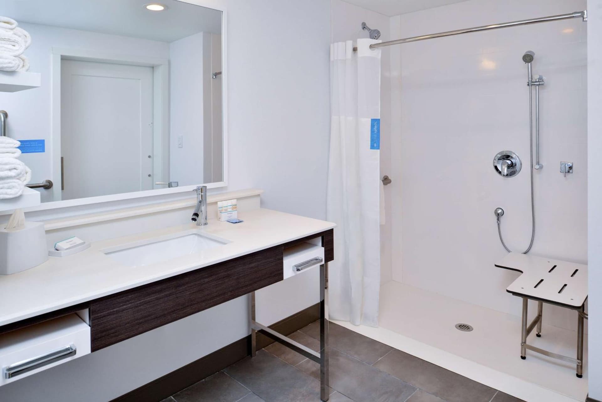 Hampton Inn Cedar Falls Downtown, Ia property views in Cedar Falls, IA — gallery photo 3