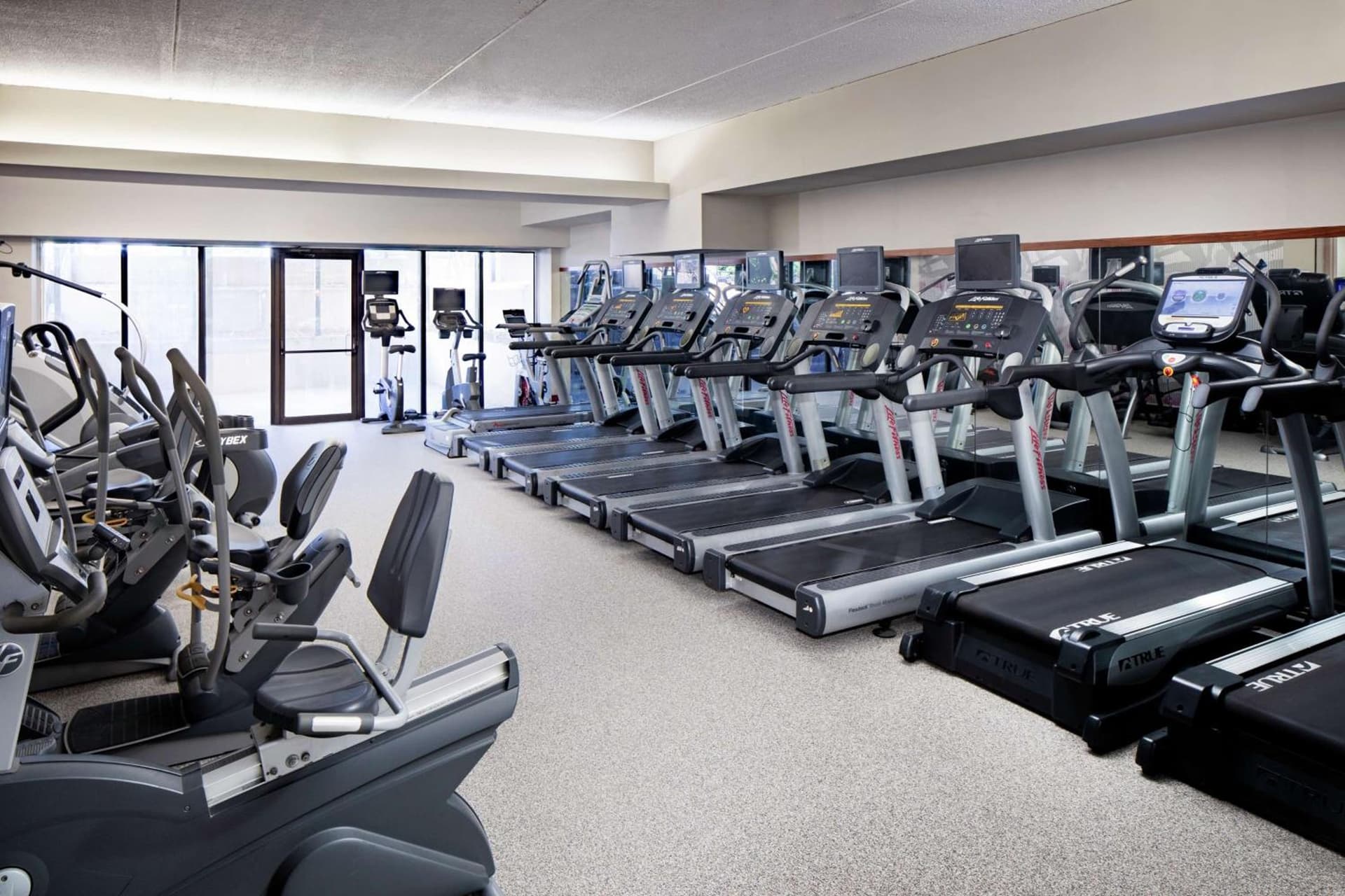 DoubleTree by Hilton Nashua gallery photo in Nashua, NH — image 22