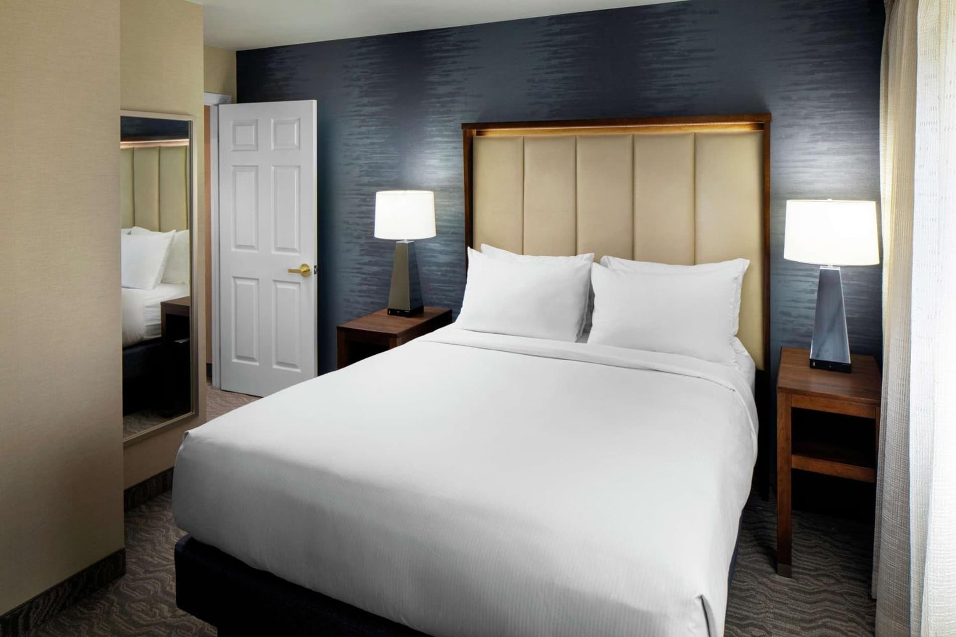 DoubleTree by Hilton Nashua gallery photo in Nashua, NH — image 24