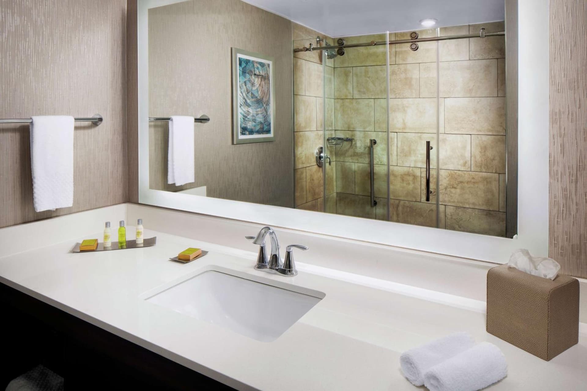 DoubleTree by Hilton Nashua gallery photo in Nashua, NH — image 31