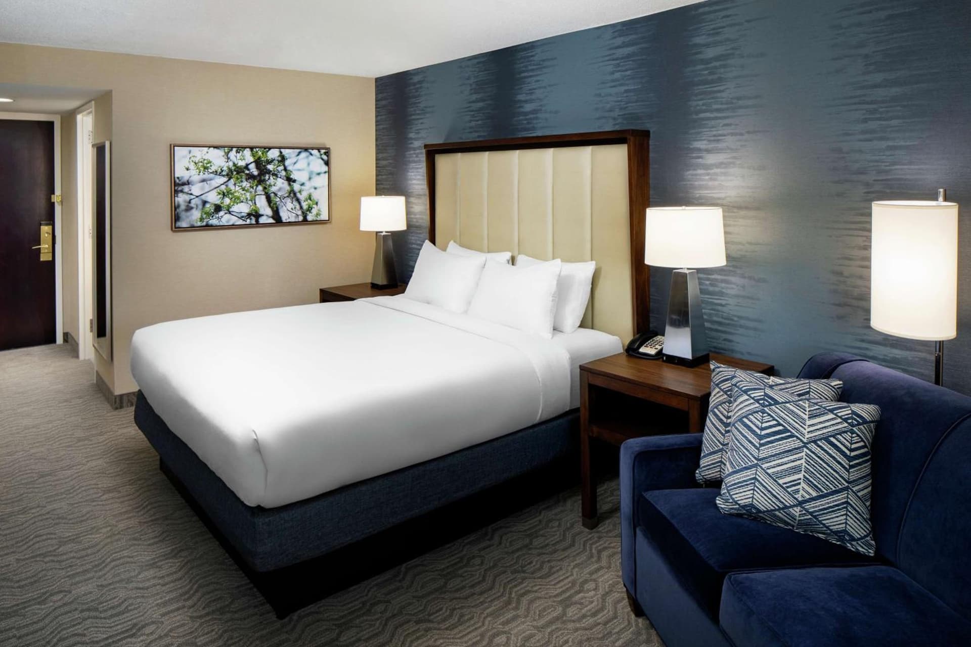 DoubleTree by Hilton Nashua gallery photo in Nashua, NH — image 14