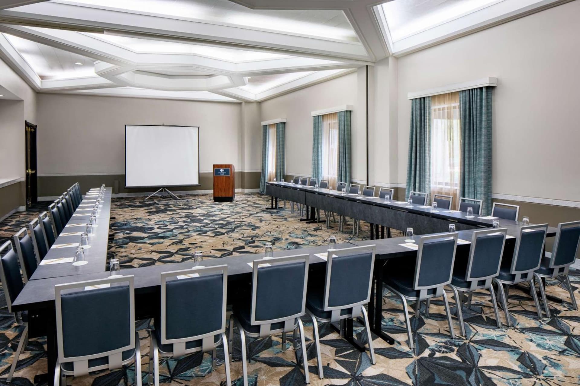 DoubleTree by Hilton Nashua gallery photo in Nashua, NH — image 26