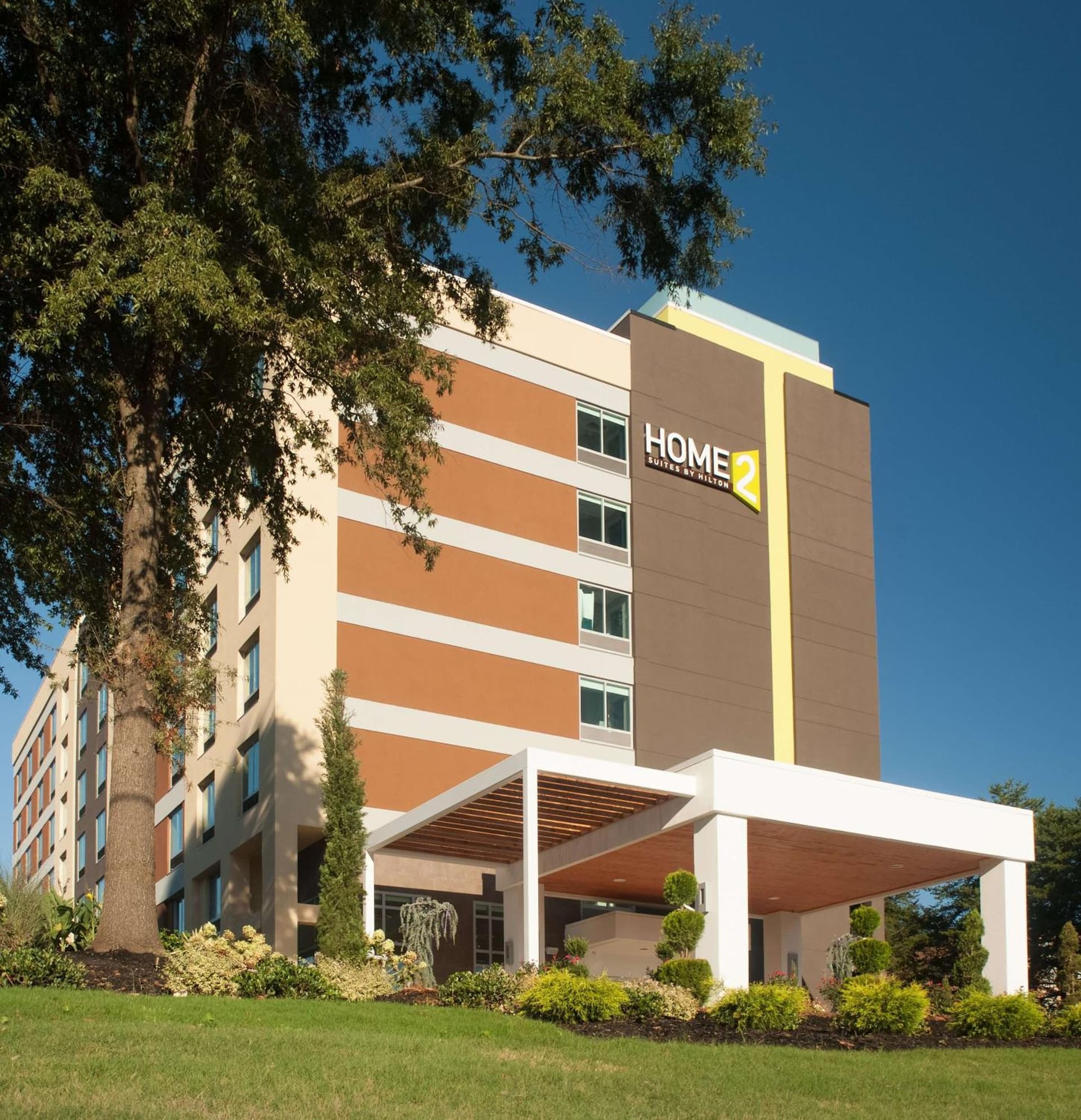 Home2 Suites By Hilton Atlanta Perimeter Center featured exterior or lobby in Atlanta, GA — similar hotel