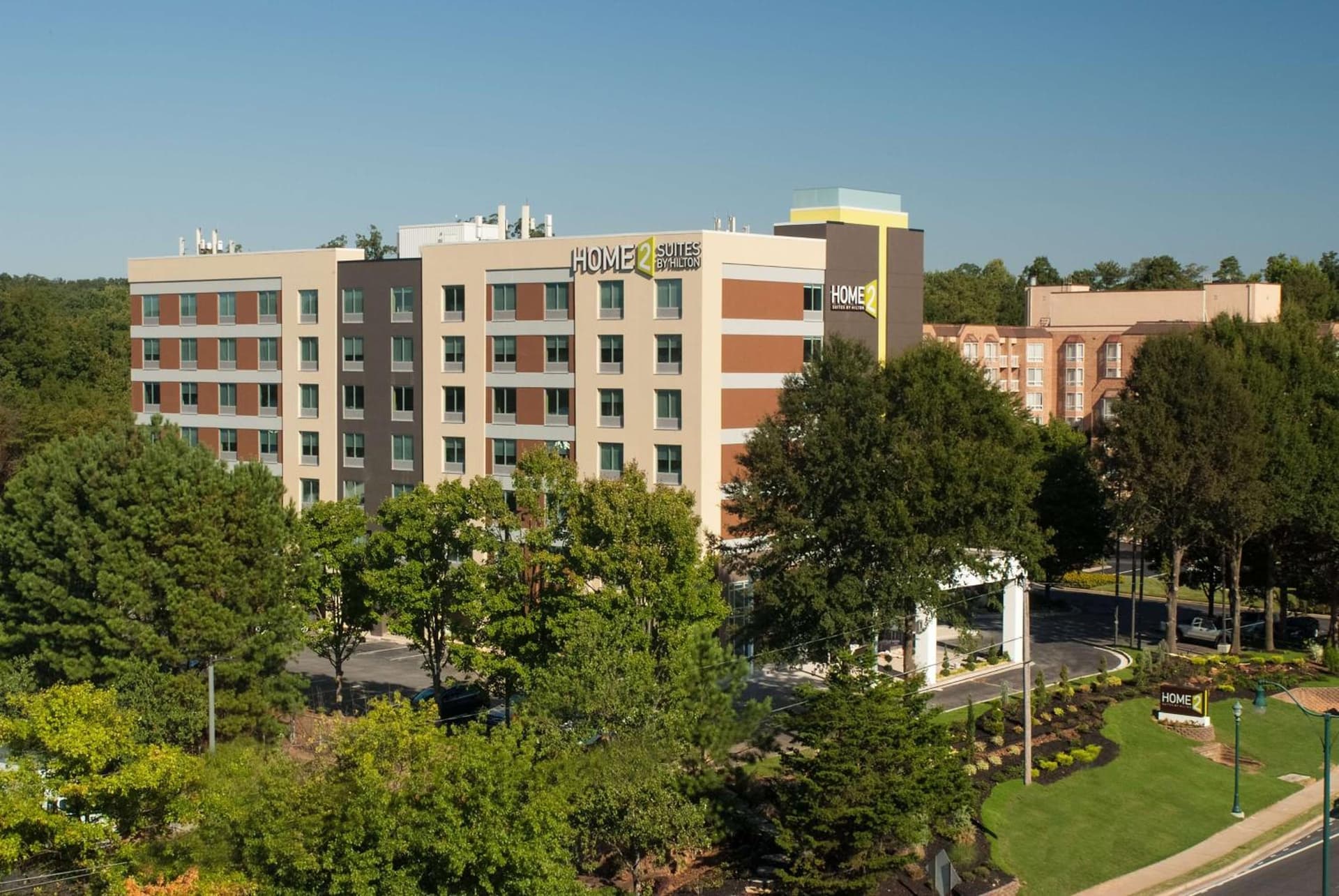 Home2 Suites By Hilton Atlanta Perimeter Center property views in Atlanta, GA — gallery photo 3