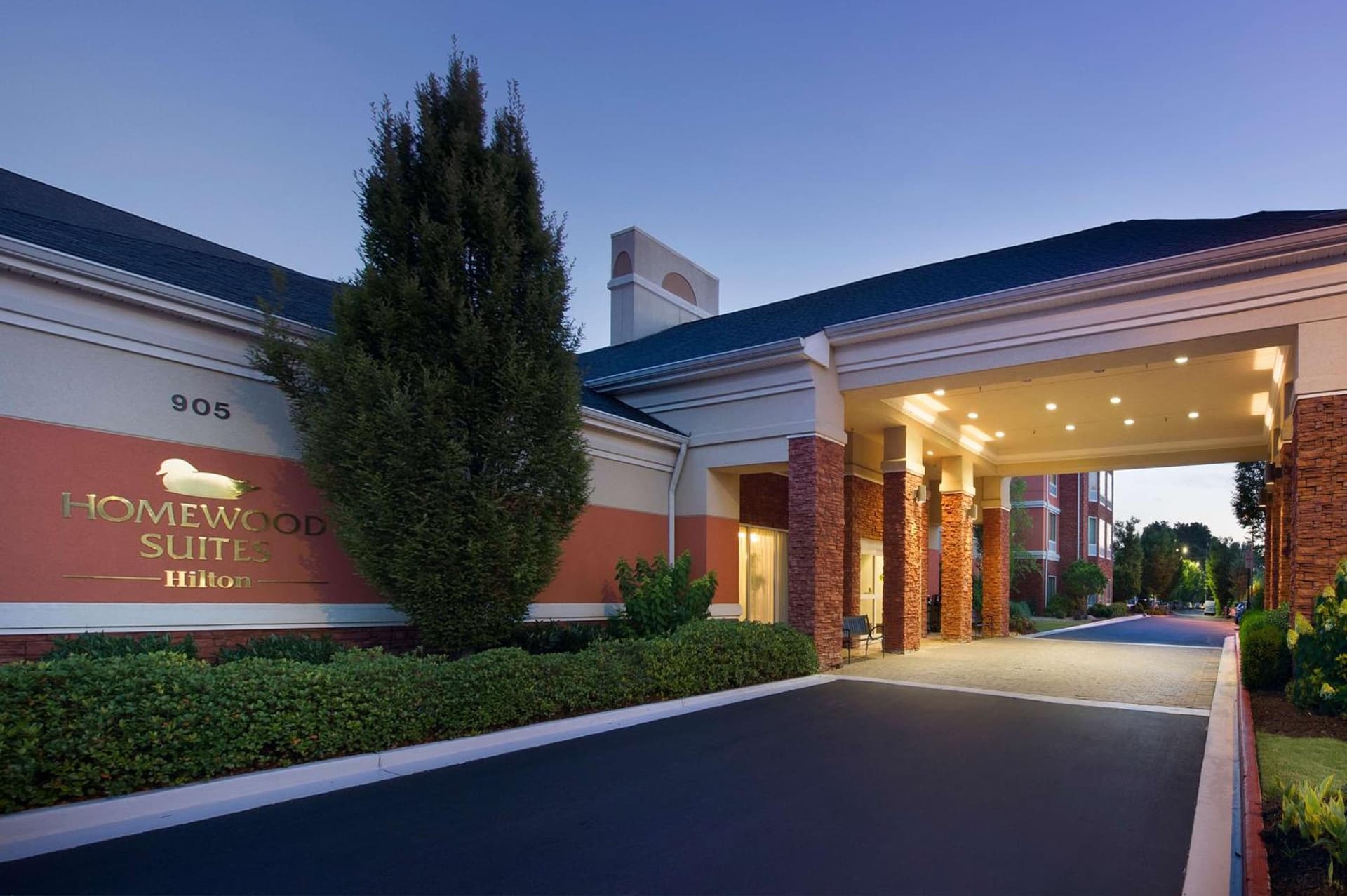 Homewood Suites by Hilton Atlanta NW/Kennesaw-Town Center interior in Kennesaw, GA — gallery photo 2