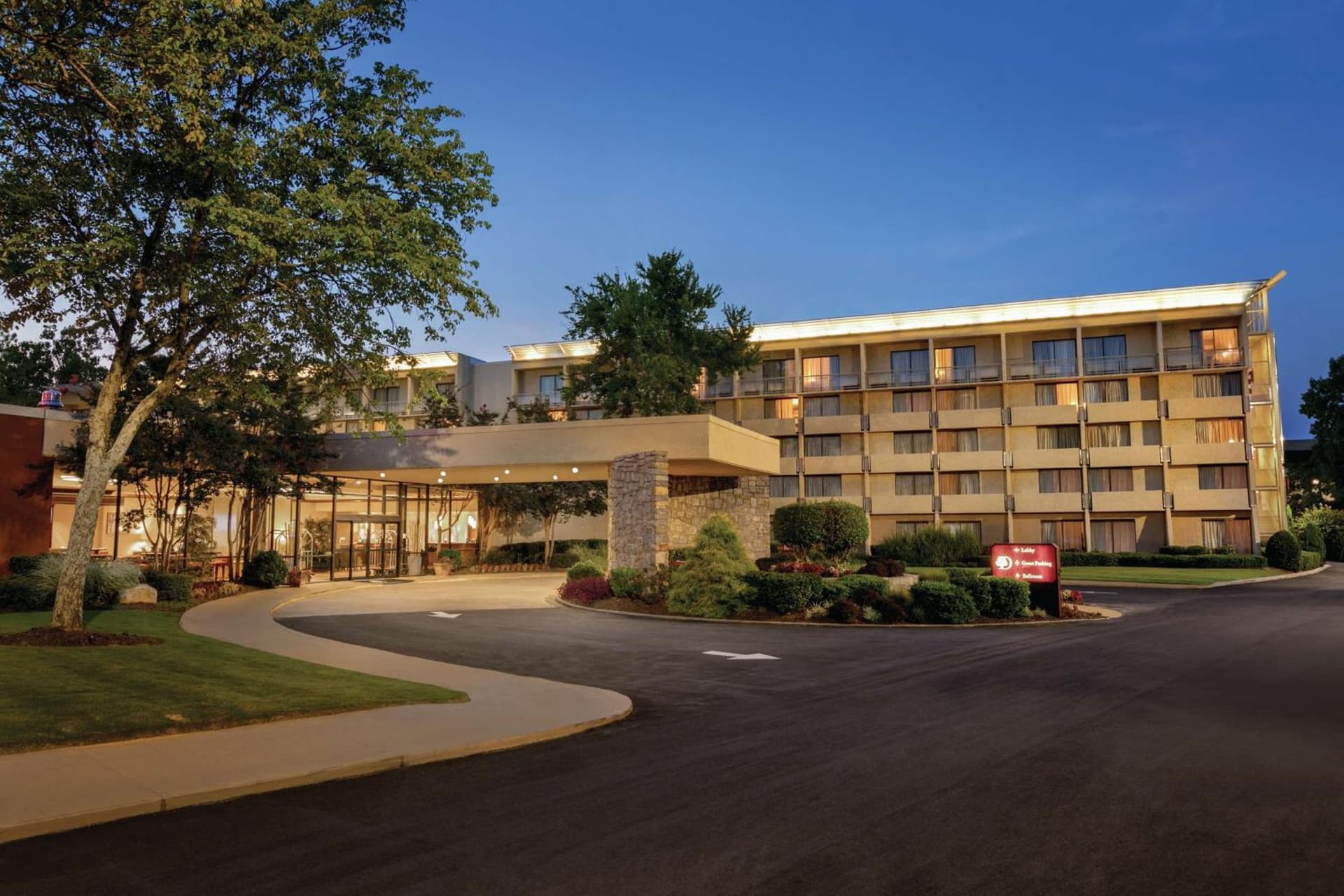 DoubleTree by Hilton Atlanta Northeast/Northlake featured exterior or lobby in Atlanta, GA — similar hotel