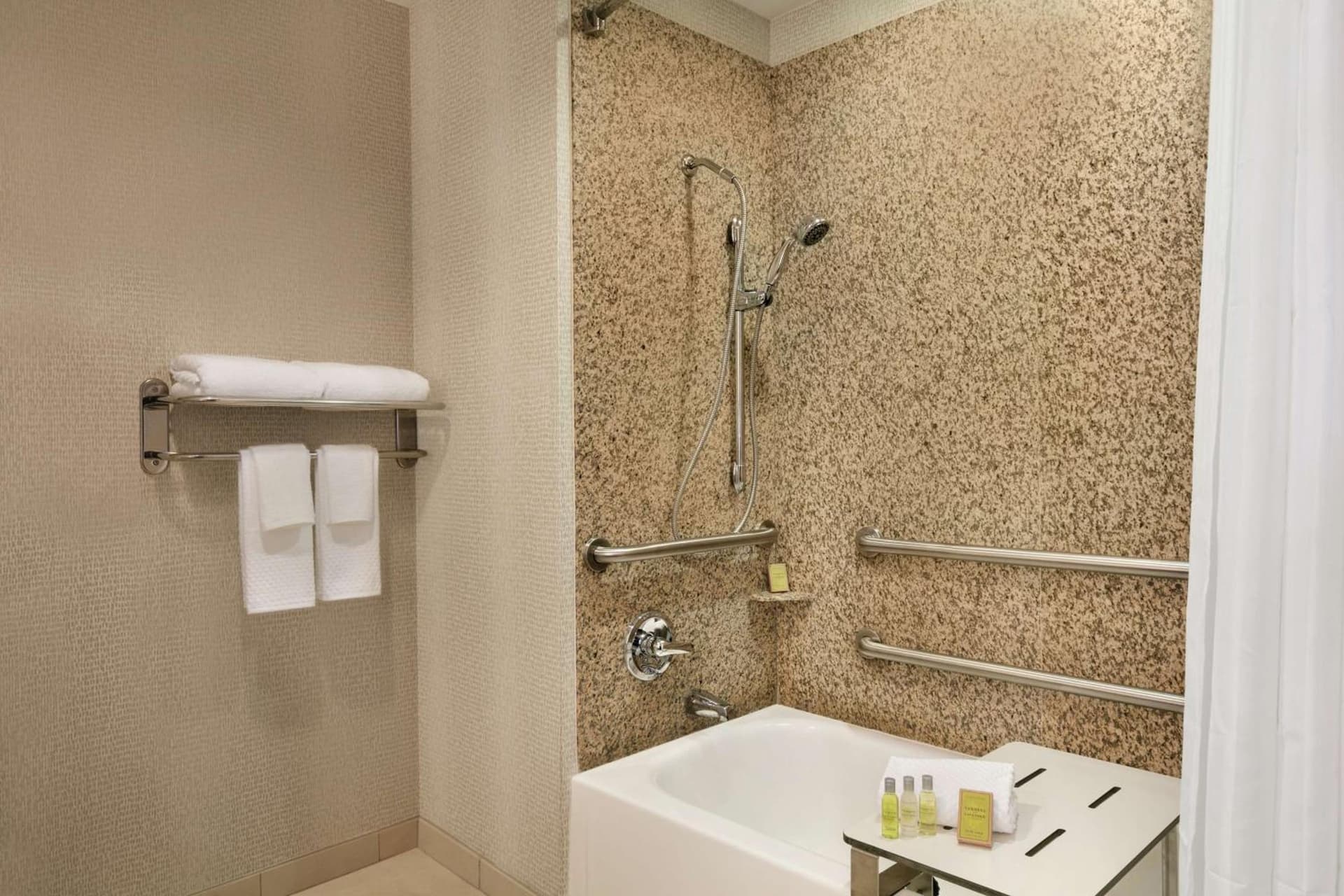 DoubleTree by Hilton Atlanta Northeast/Northlake gallery photo in Atlanta, GA — image 25