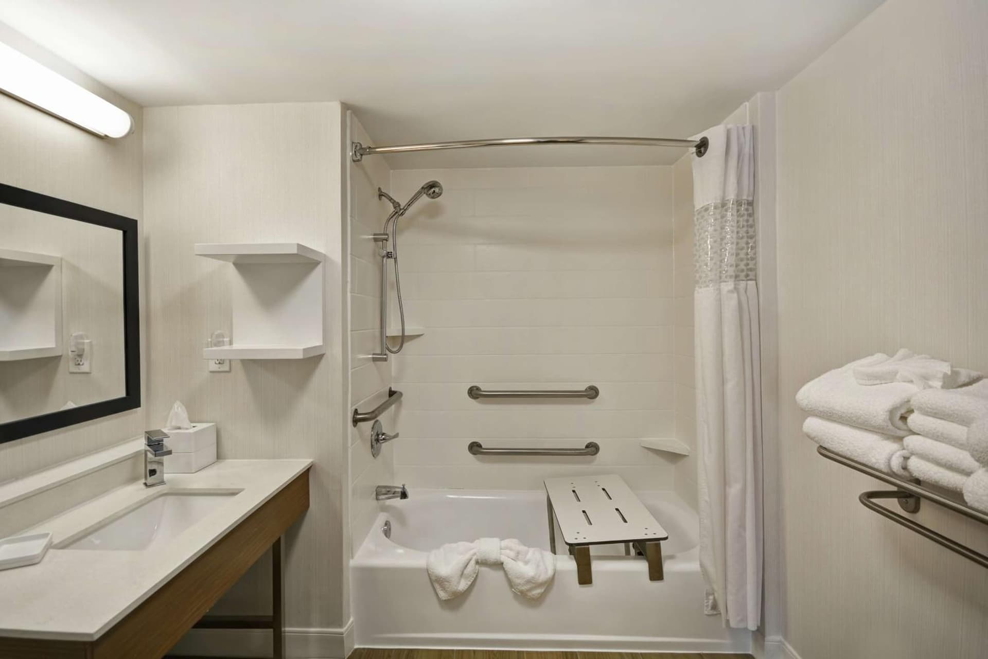 Hampton Inn Auburn gallery photo in Auburn, AL — image 4