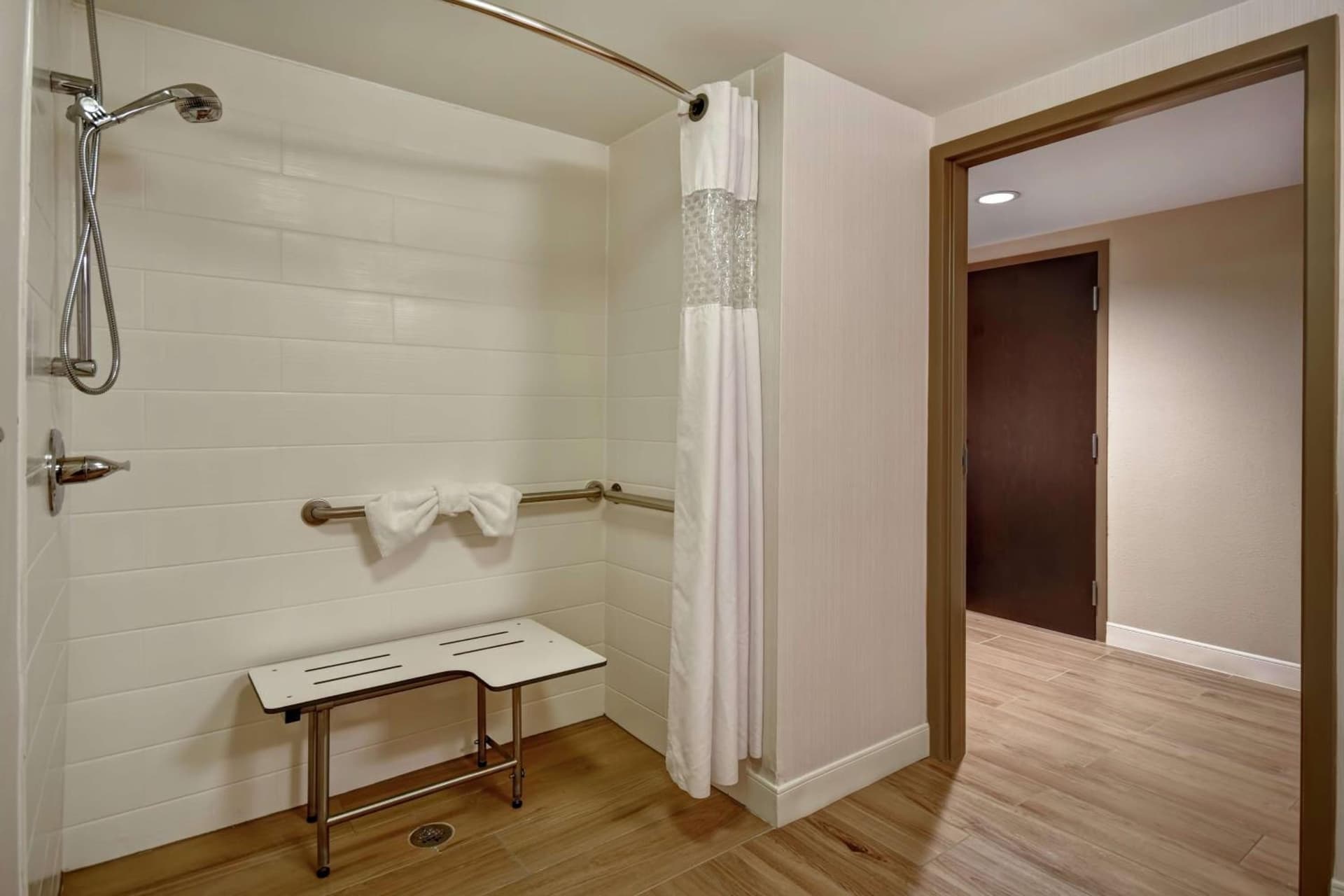 Hampton Inn Auburn gallery photo in Auburn, AL — image 6