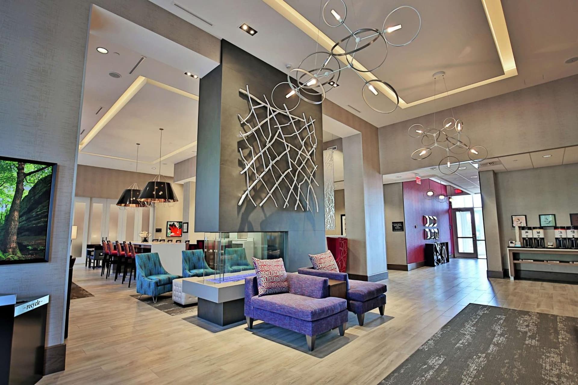 Hampton Inn & Suites Asheville Biltmore Area gallery photo in Asheville, NC — image 36