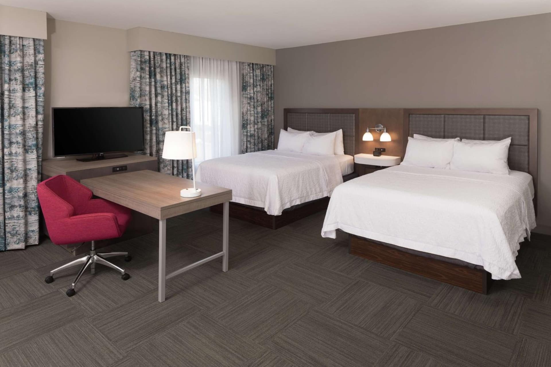 Hampton Inn & Suites Asheville Biltmore Area gallery photo in Asheville, NC — image 32
