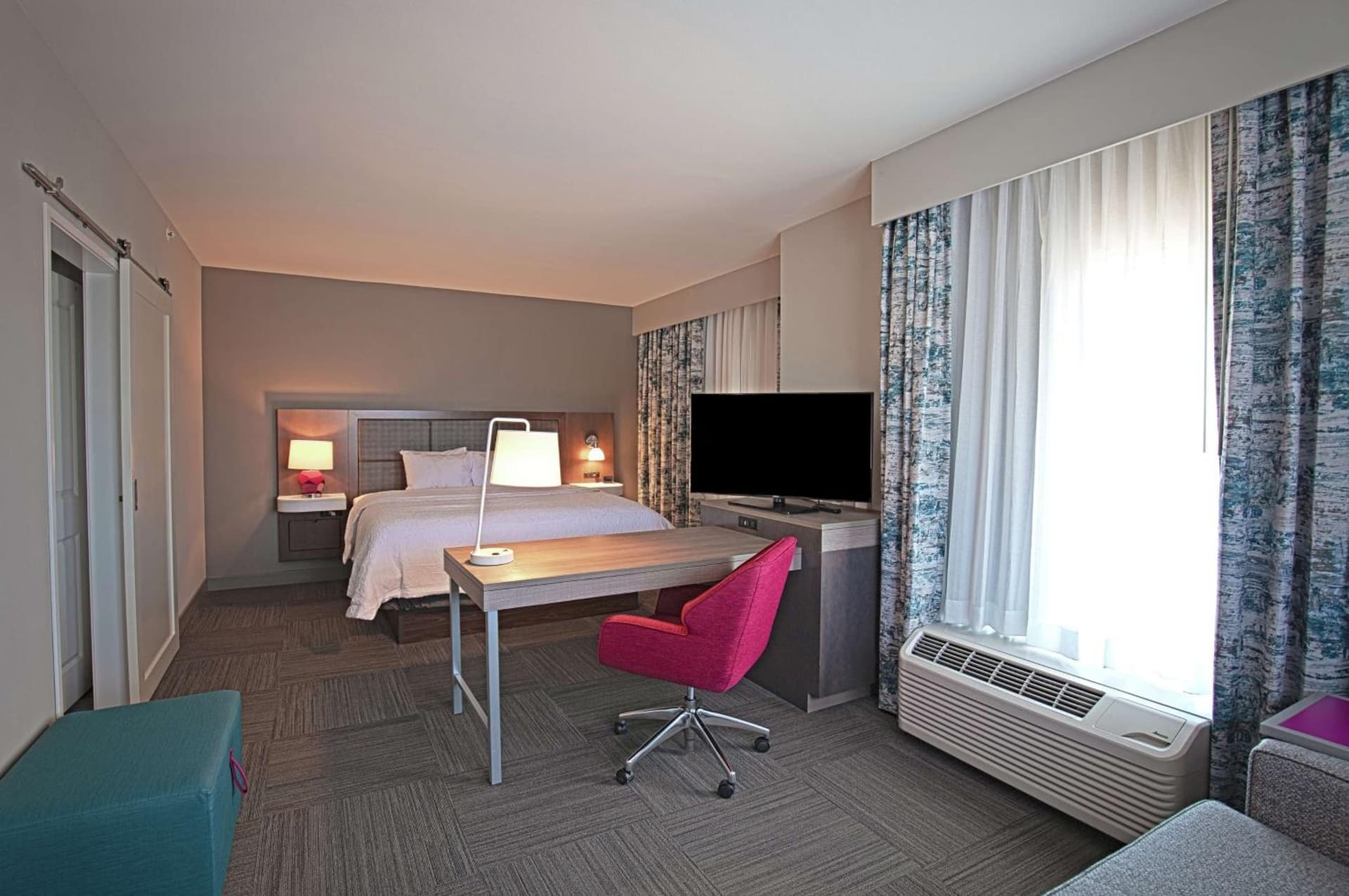 Hampton Inn & Suites Asheville Biltmore Area gallery photo in Asheville, NC — image 34