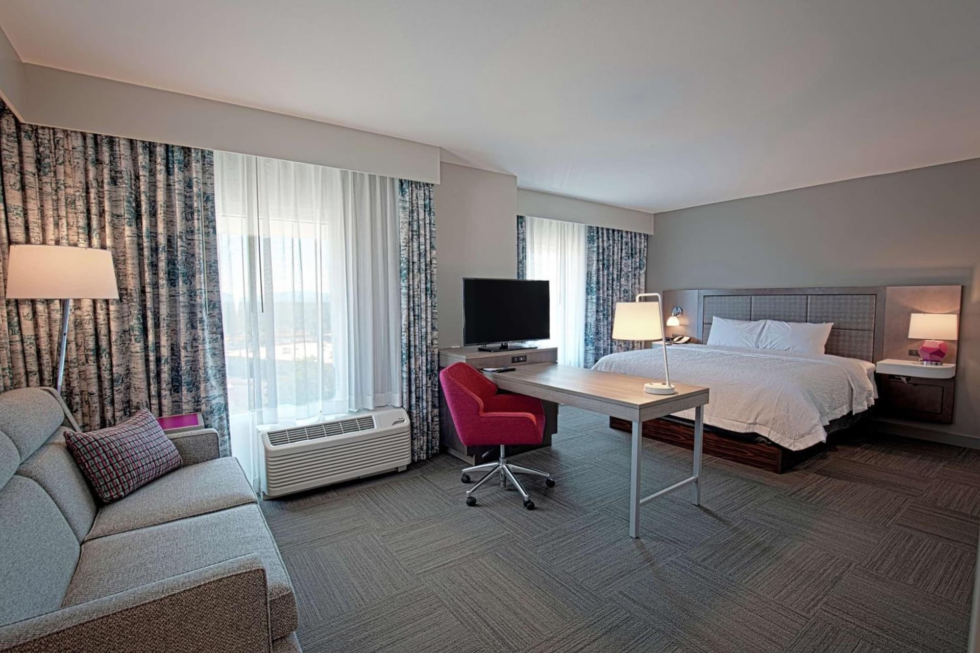 Hampton Inn & Suites Asheville Biltmore Area gallery photo in Asheville, NC — image 33