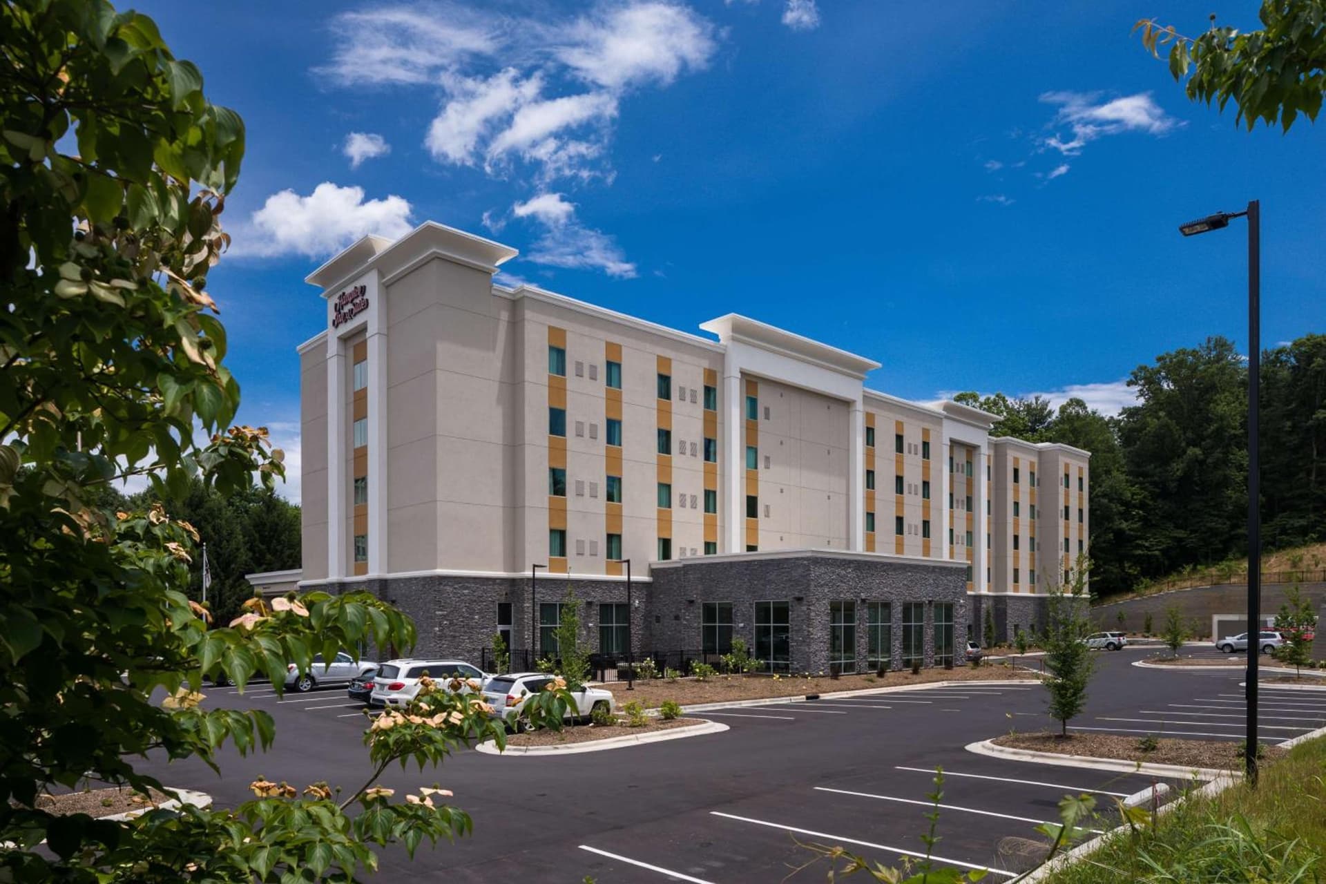 Hampton Inn & Suites-Asheville Biltmore Village, NC property views in Asheville, NC — gallery photo 3
