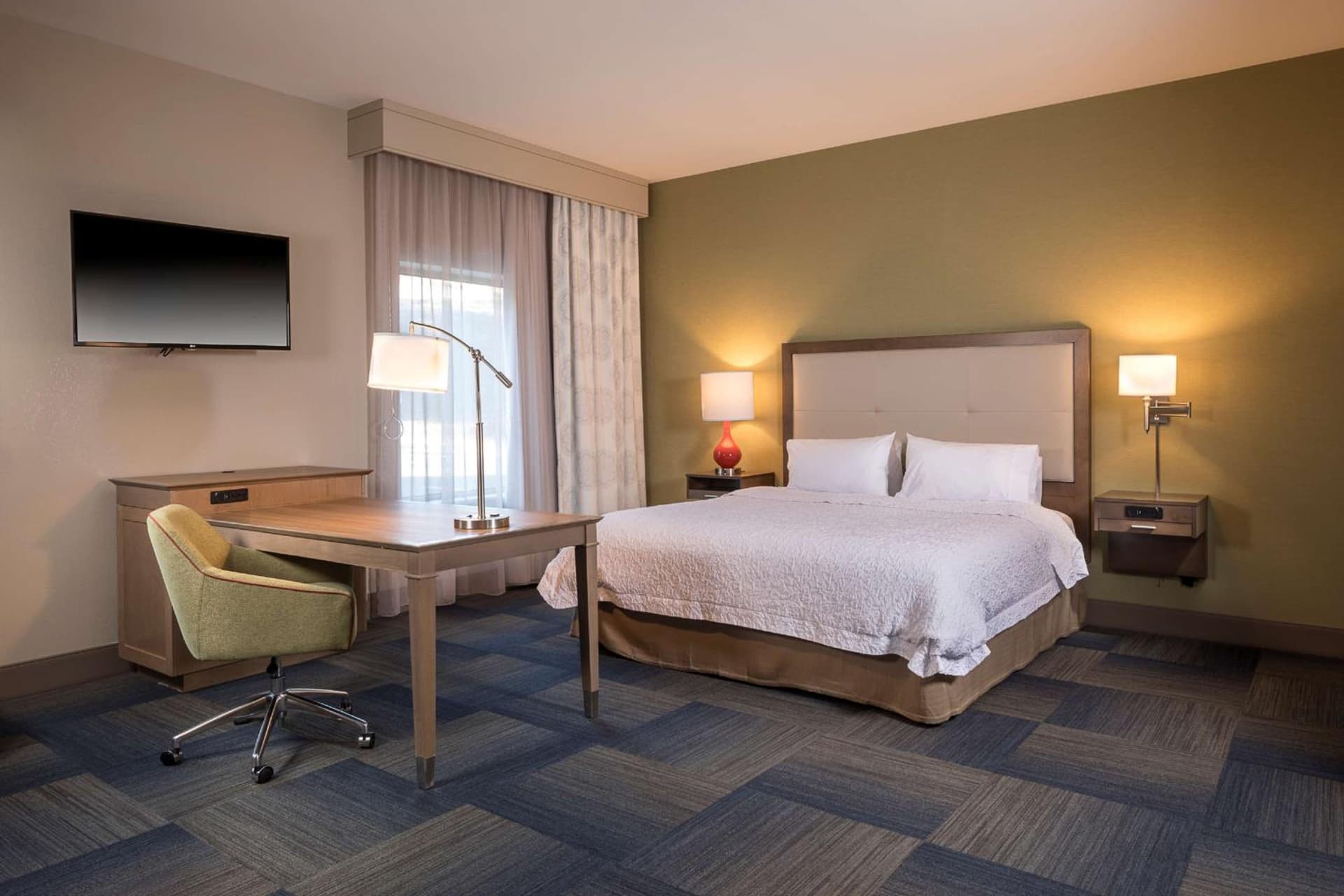 Hampton Inn & Suites-Asheville Biltmore Village, NC gallery photo in Asheville, NC — image 37