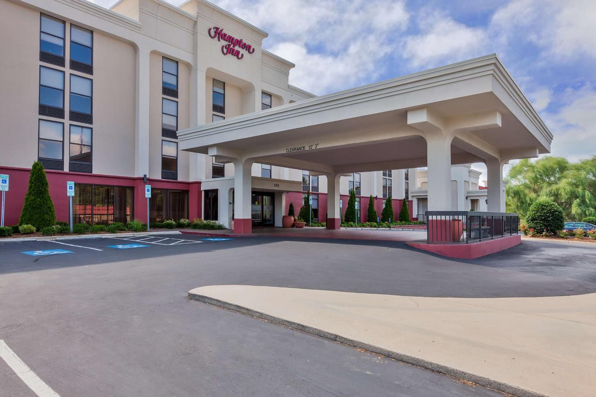 Hampton Inn Hendersonville featured exterior or lobby in Hendersonville, NC — similar hotel