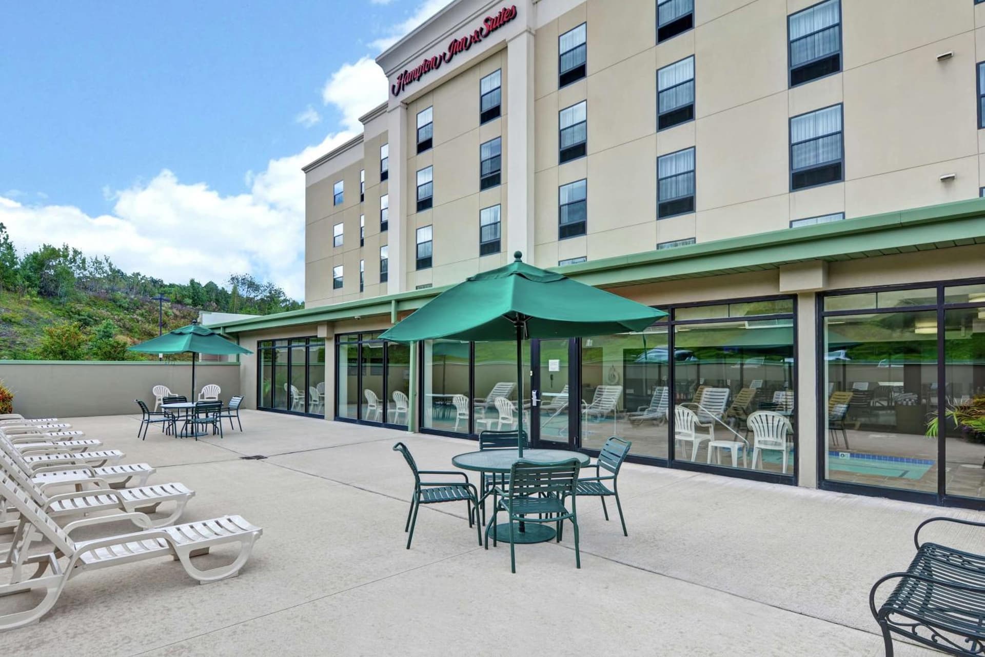 Hampton Inn & Suites Wilkes-Barre property views in Wilkes-Barre, PA — gallery photo 3