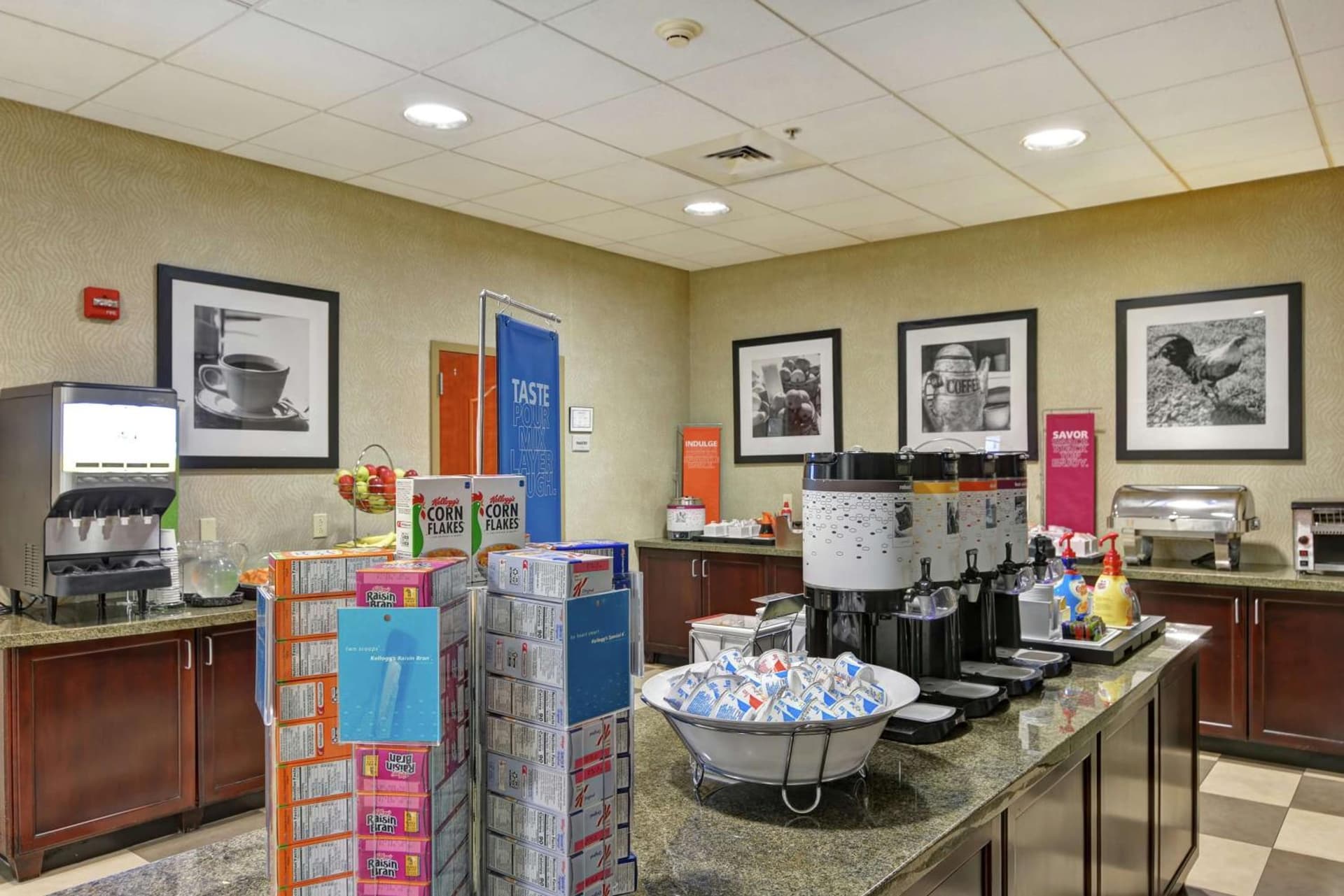 Hampton Inn & Suites Wilkes-Barre gallery photo in Wilkes-Barre, PA — image 36