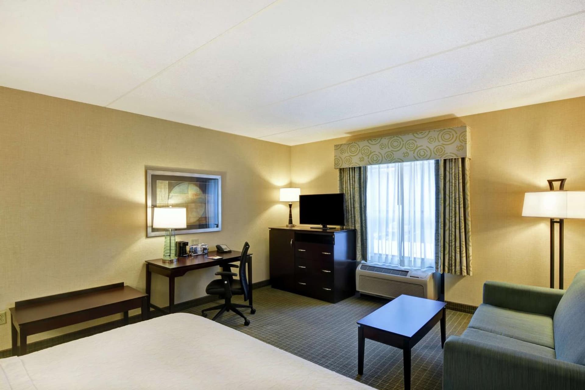 Hampton Inn & Suites Wilkes-Barre gallery photo in Wilkes-Barre, PA — image 7