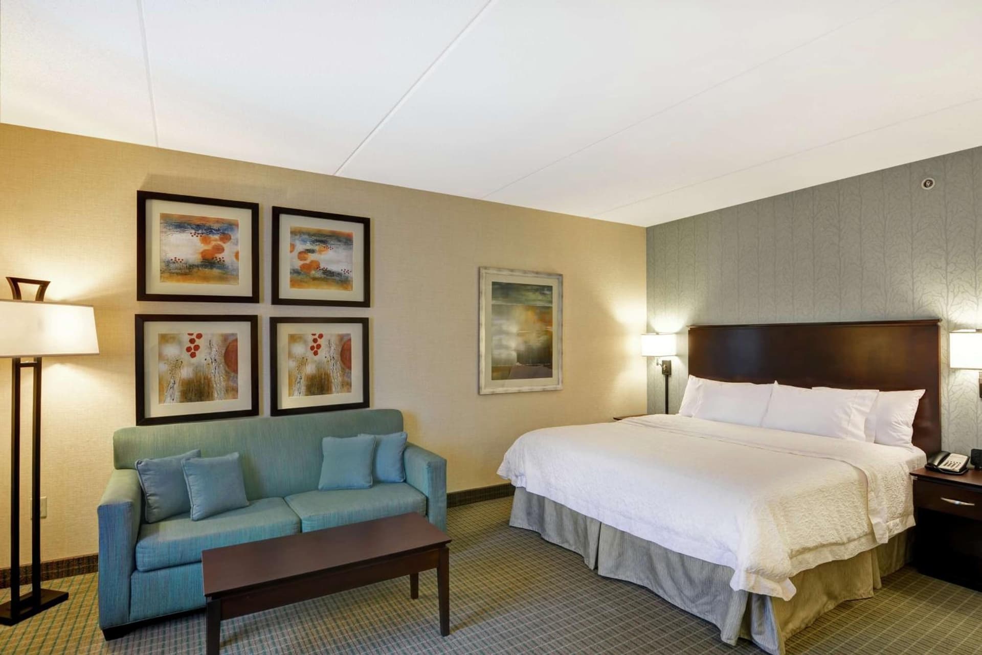 Hampton Inn & Suites Wilkes-Barre gallery photo in Wilkes-Barre, PA — image 31