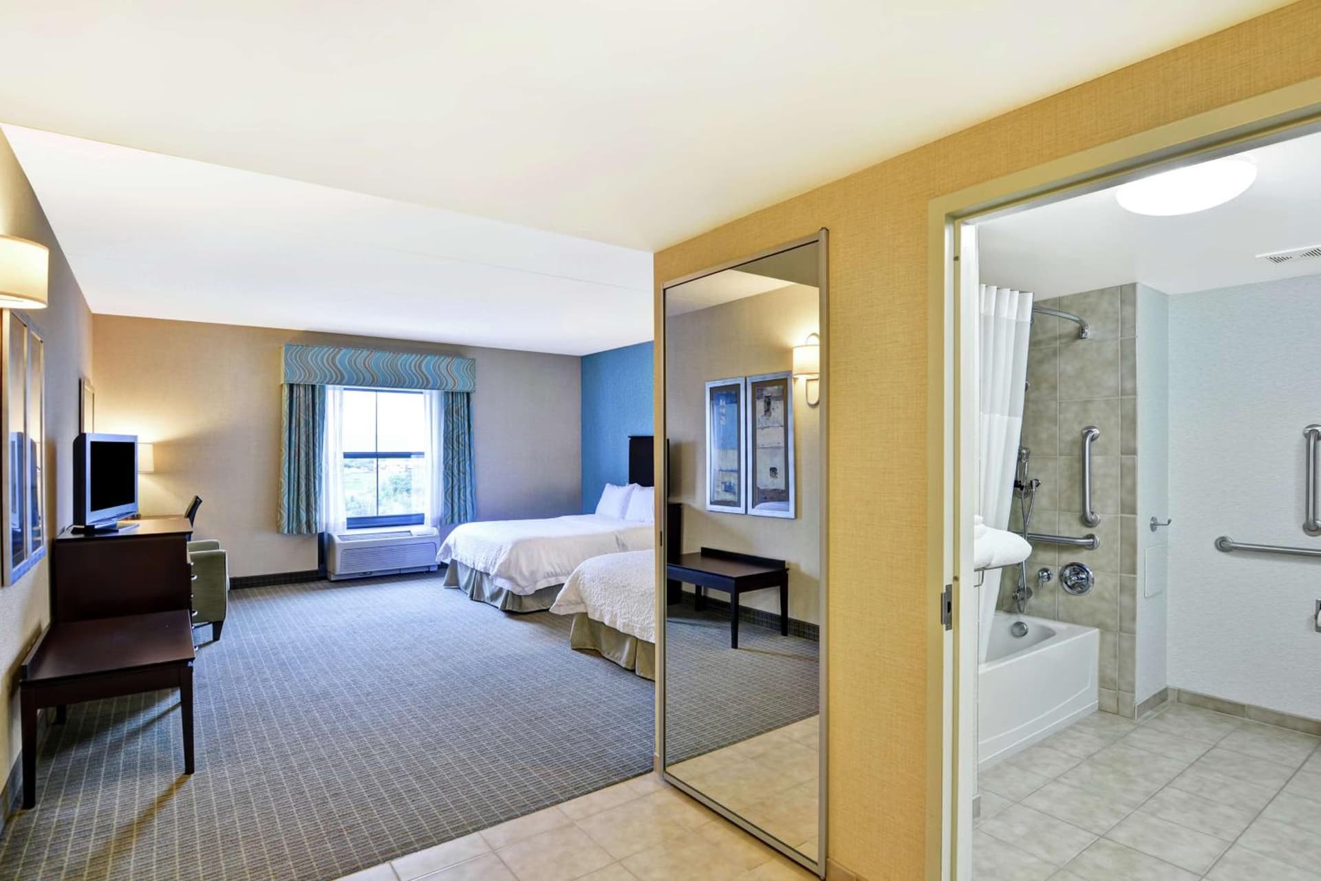 Hampton Inn & Suites Wilkes-Barre gallery photo in Wilkes-Barre, PA — image 35