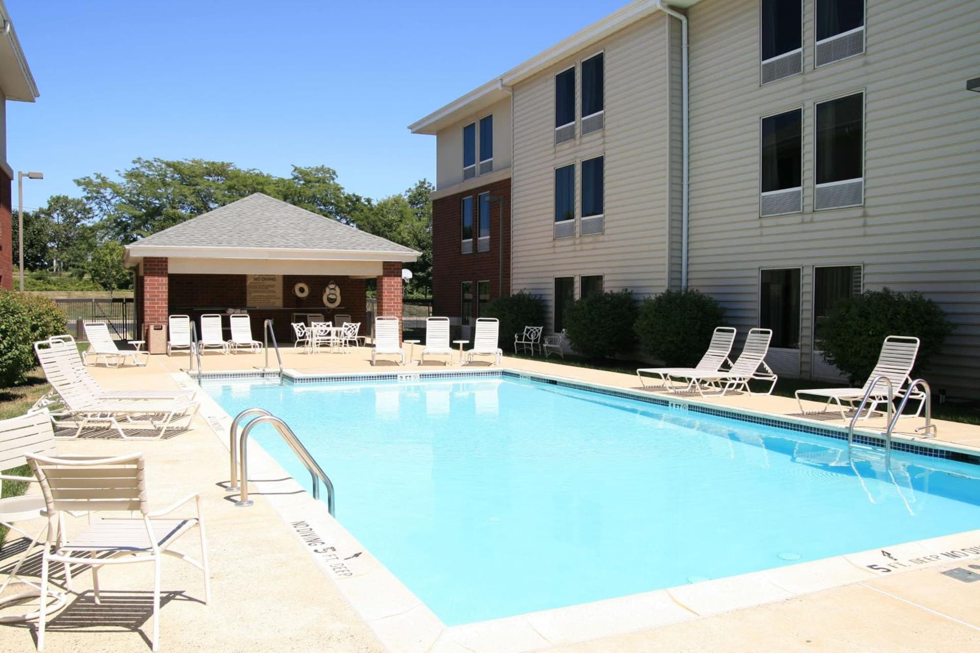 Hampton Inn & Suites Newtown gallery photo in Yardley, PA — image 47