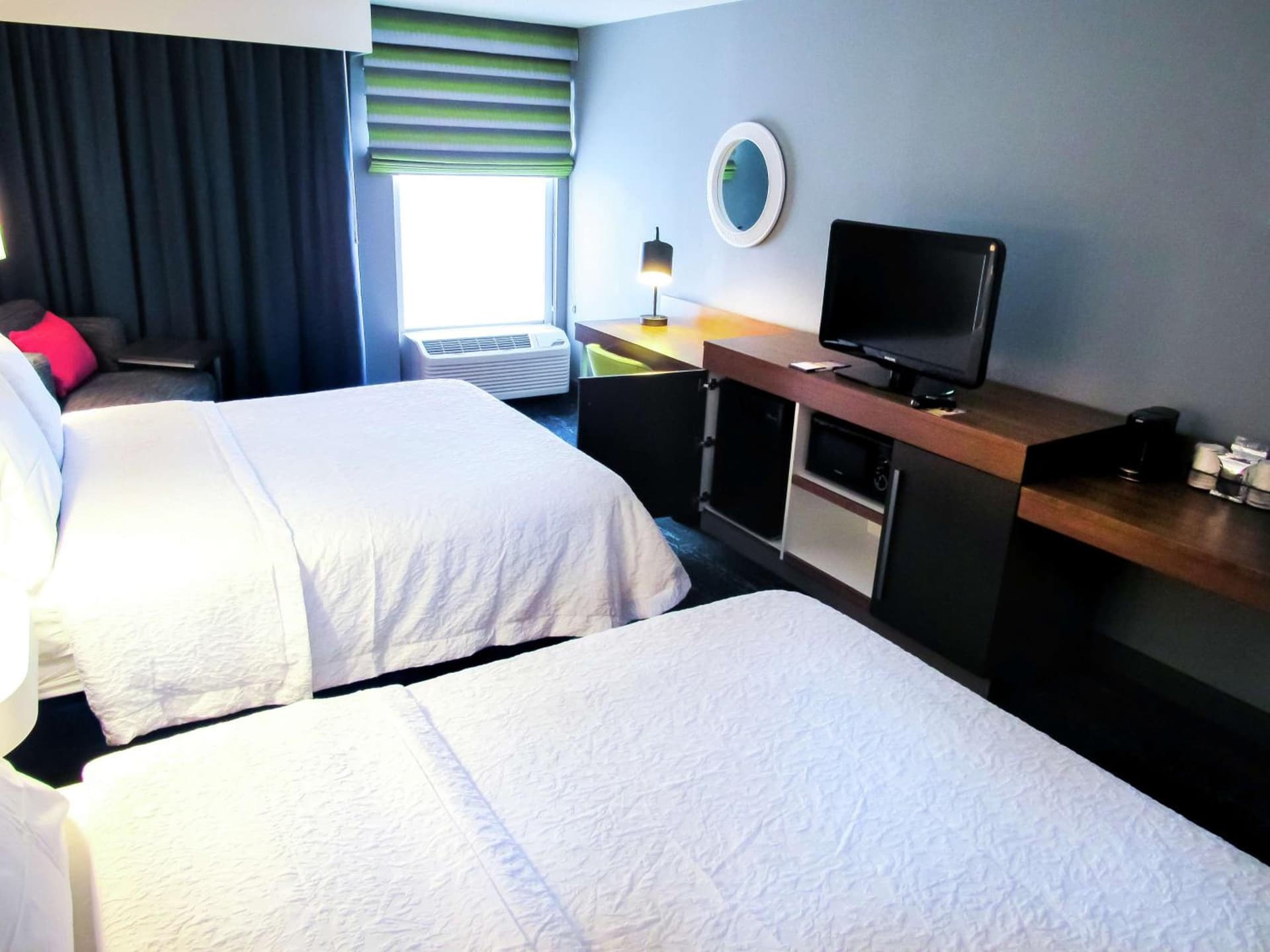 Hampton Inn & Suites Newtown gallery photo in Yardley, PA — image 55