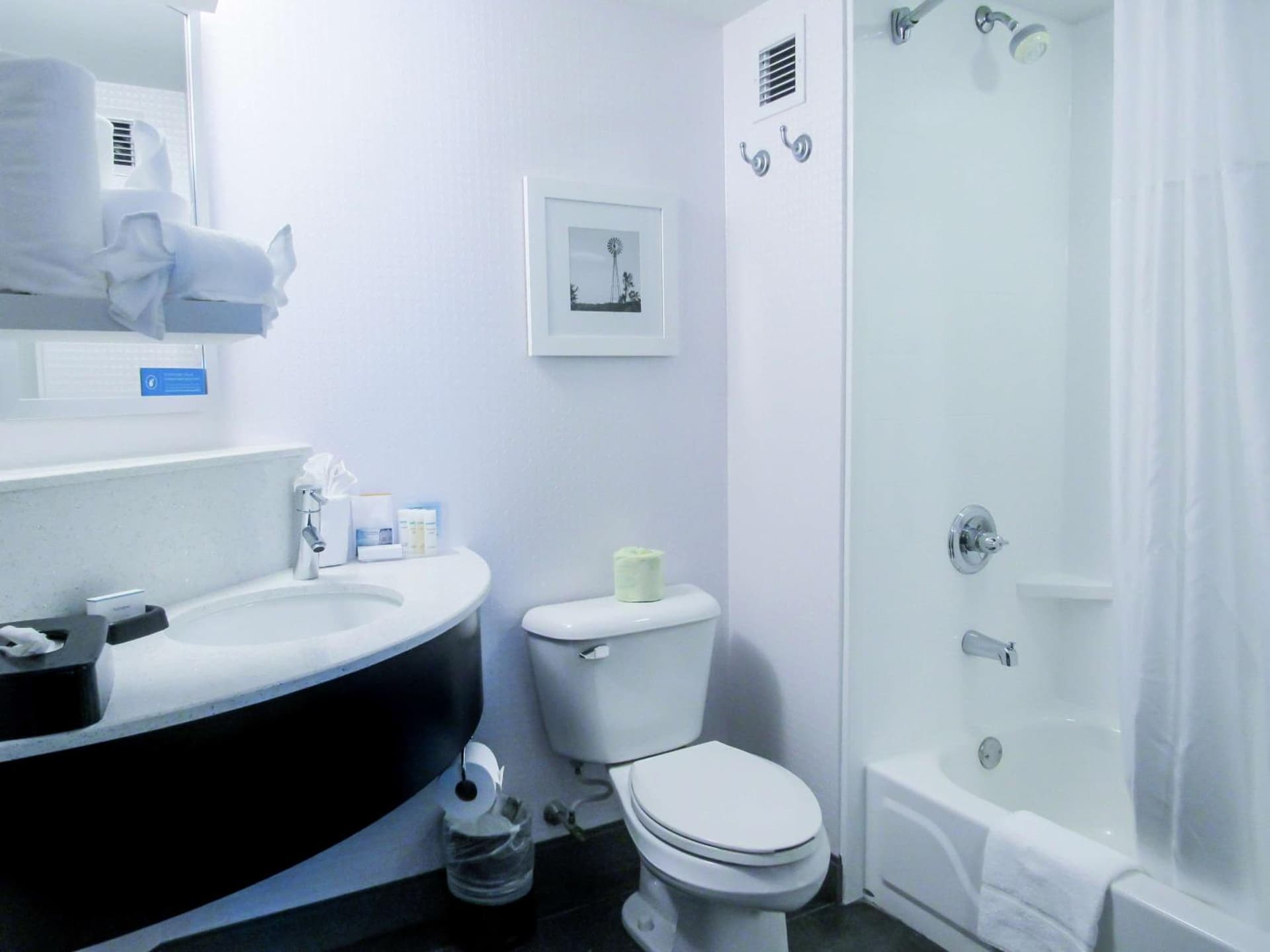 Hampton Inn & Suites Newtown gallery photo in Yardley, PA — image 38