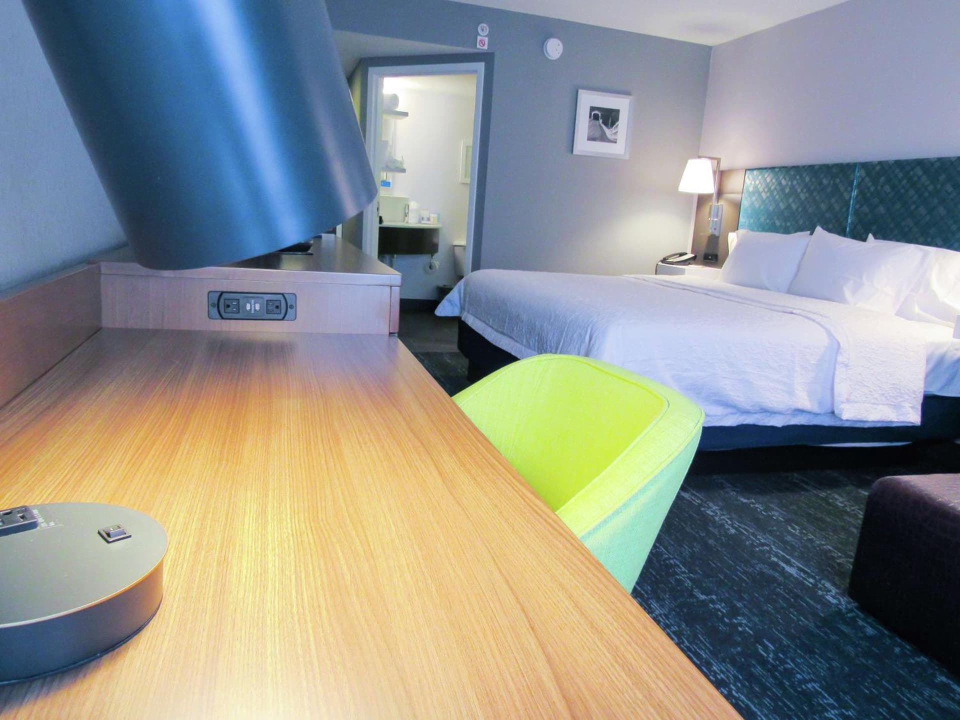 Hampton Inn & Suites Newtown gallery photo in Yardley, PA — image 11
