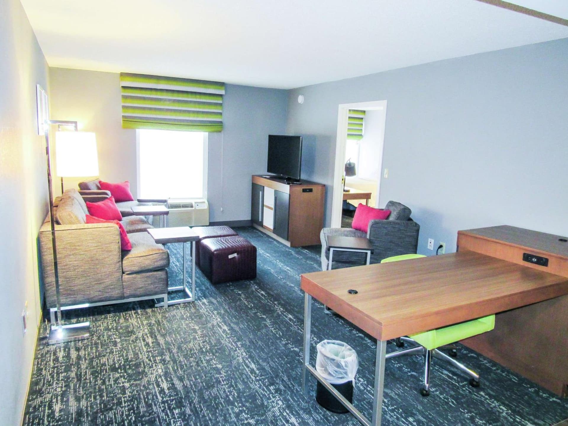Hampton Inn & Suites Newtown gallery photo in Yardley, PA — image 37