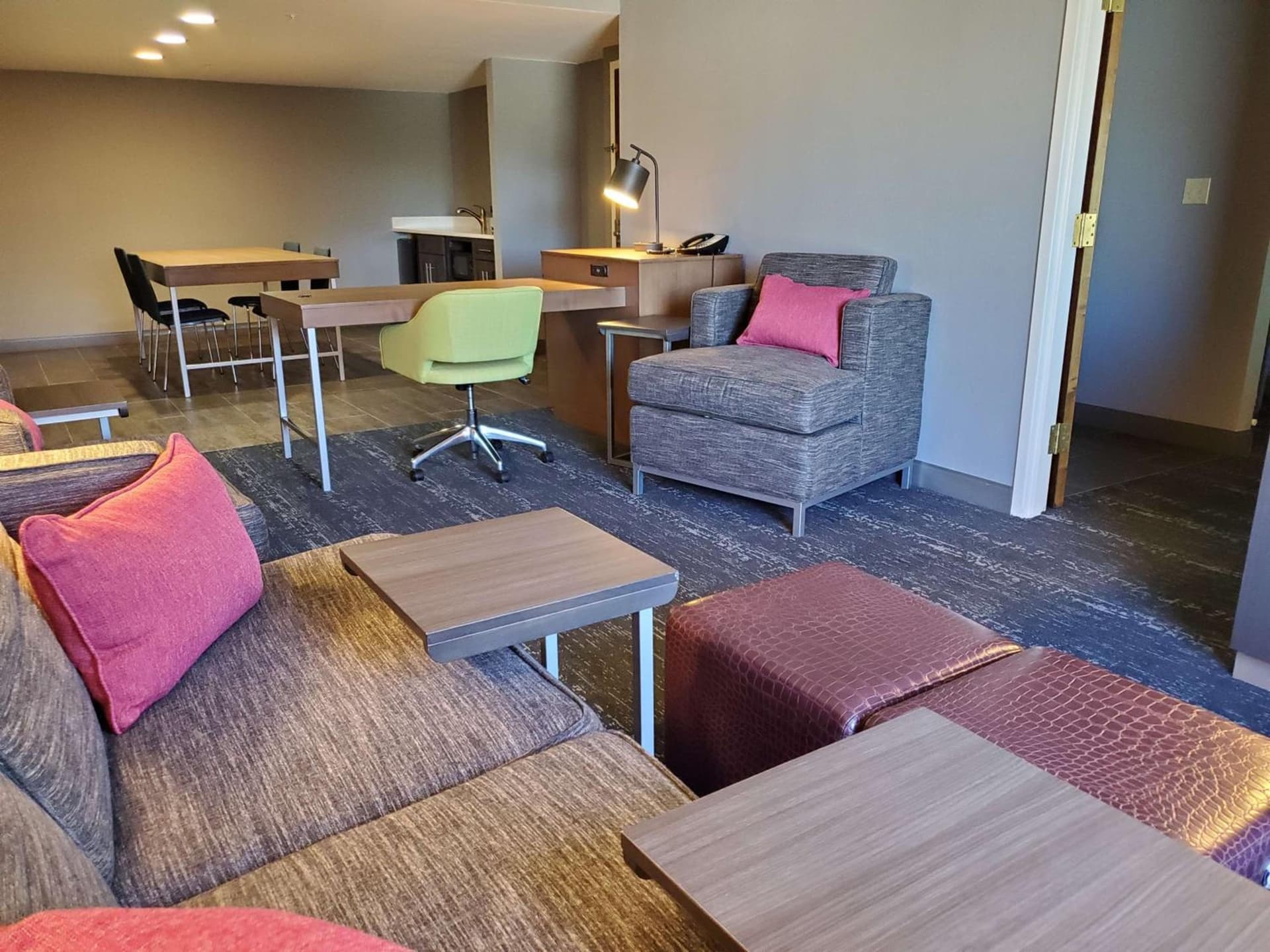 Hampton Inn & Suites Newtown gallery photo in Yardley, PA — image 6