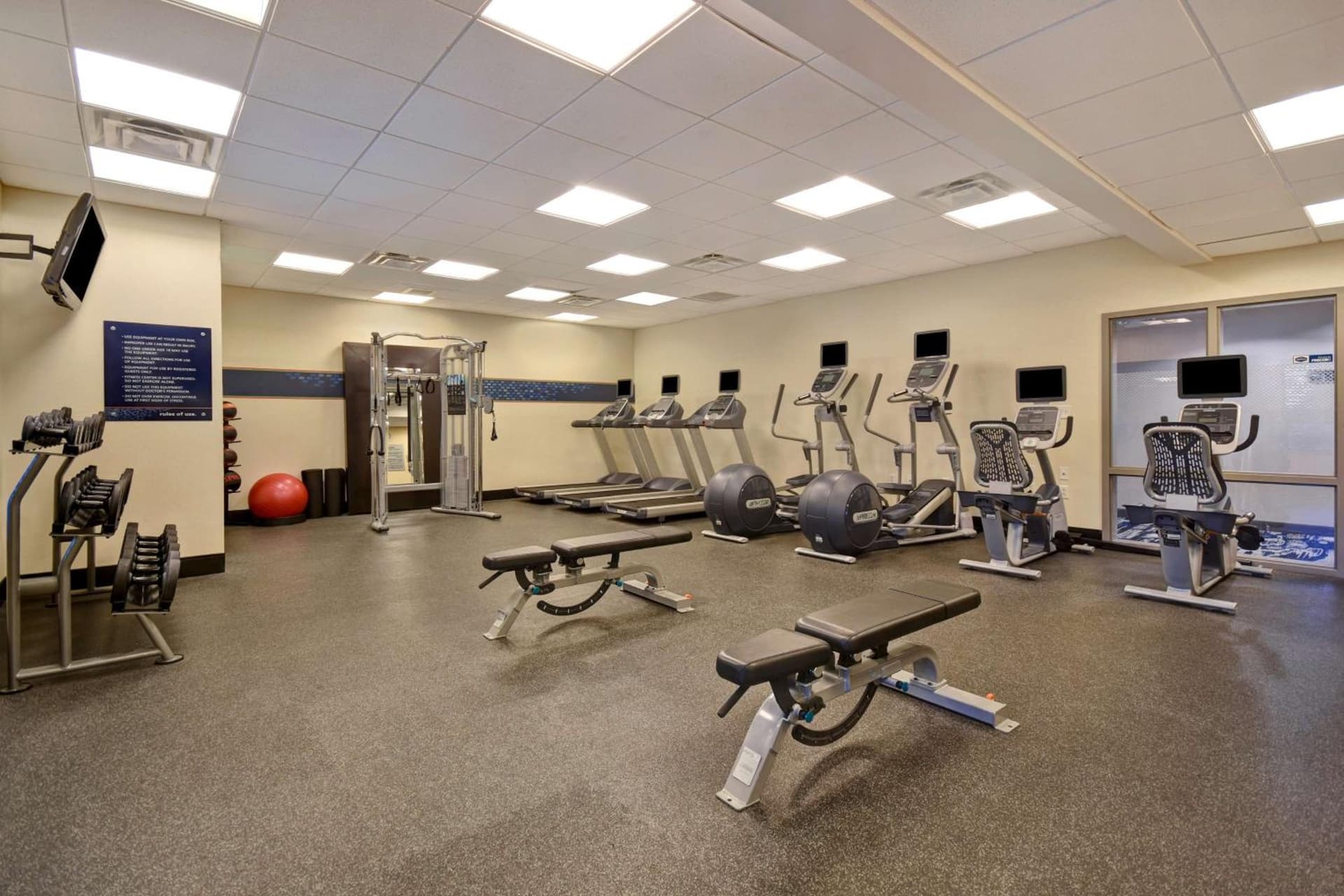 Hampton Inn & Suites Columbia South Fort Meade Area gallery photo in Columbia, MD — image 17