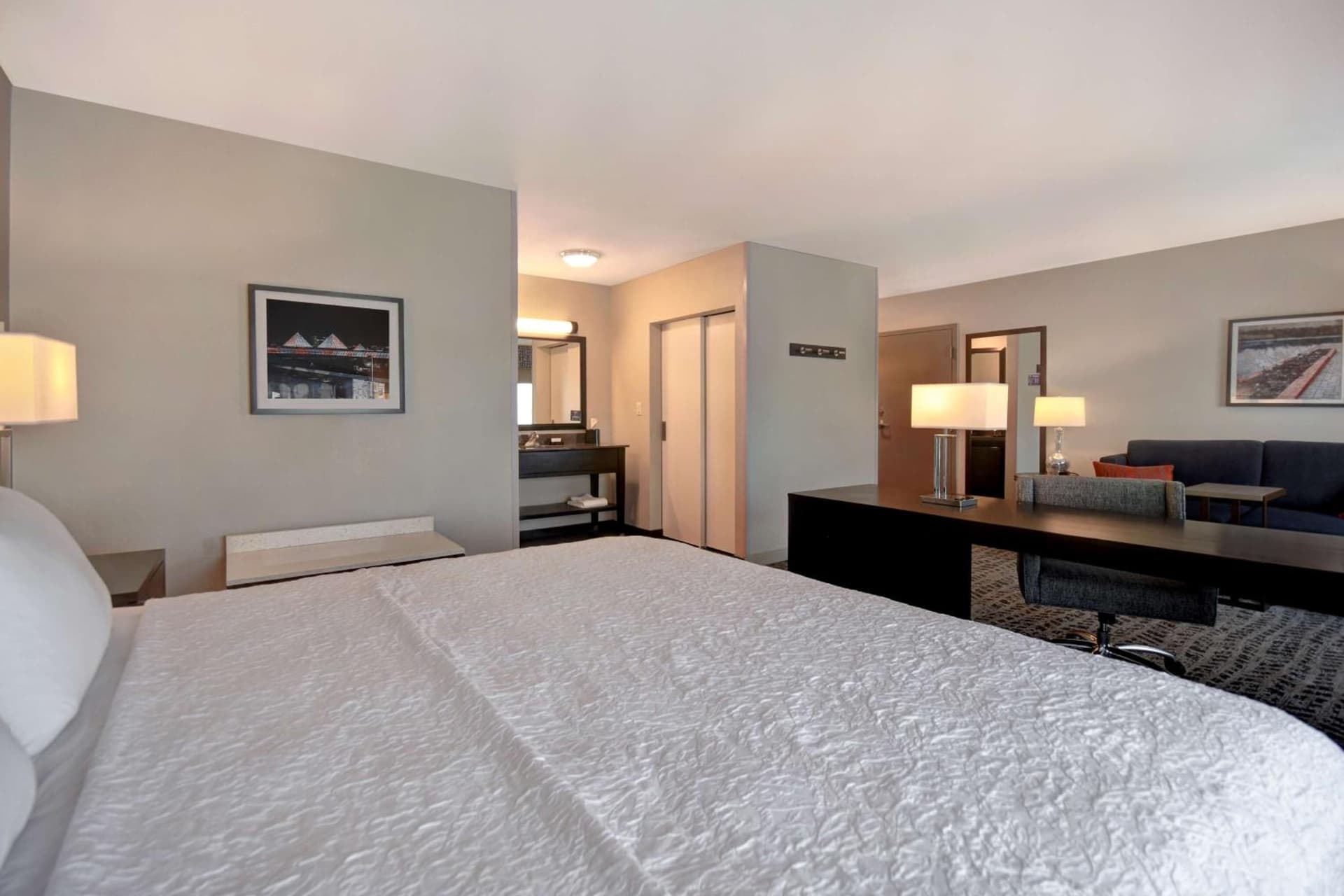 Hampton Inn & Suites Columbia South Fort Meade Area gallery photo in Columbia, MD — image 22