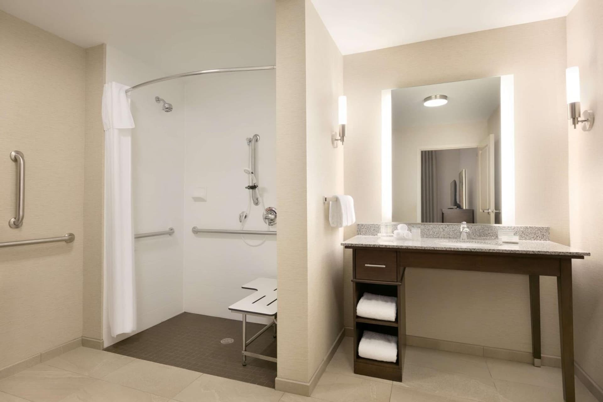 Homewood Suites By Hilton Hartford Manchester gallery photo in Manchester — image 26