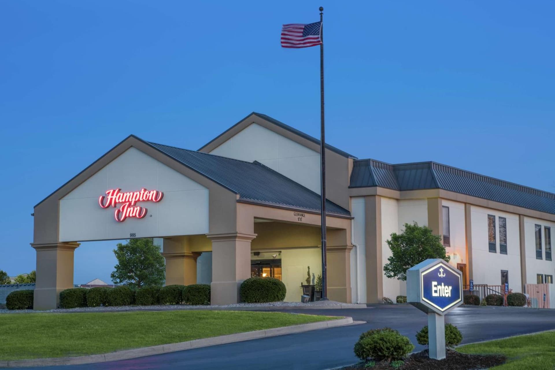 Spark by Hilton Bardstown featured exterior or lobby in Bardstown, KY — similar hotel