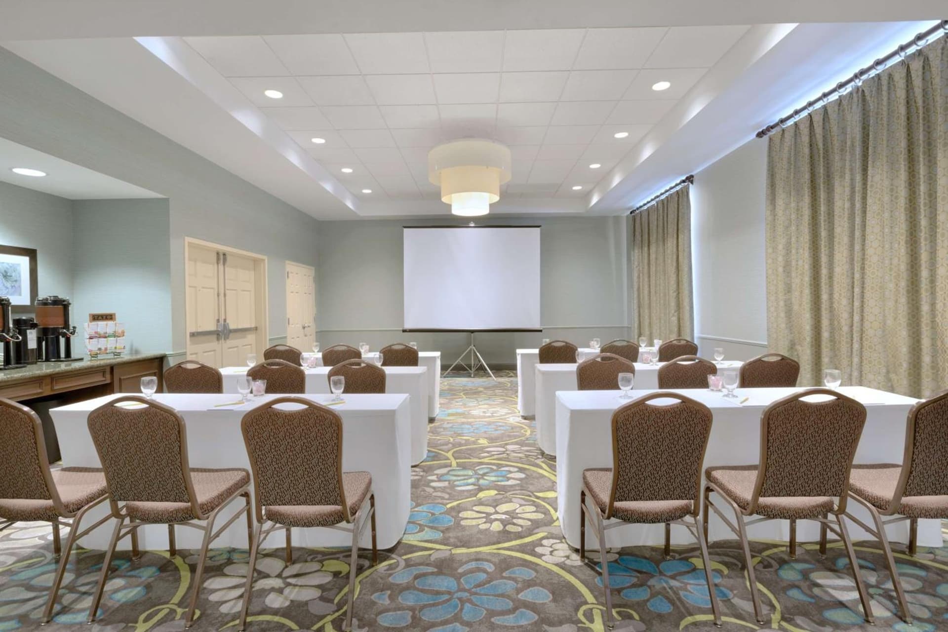 Hilton Garden Inn Worcester gallery photo in Worcester, MA — image 32