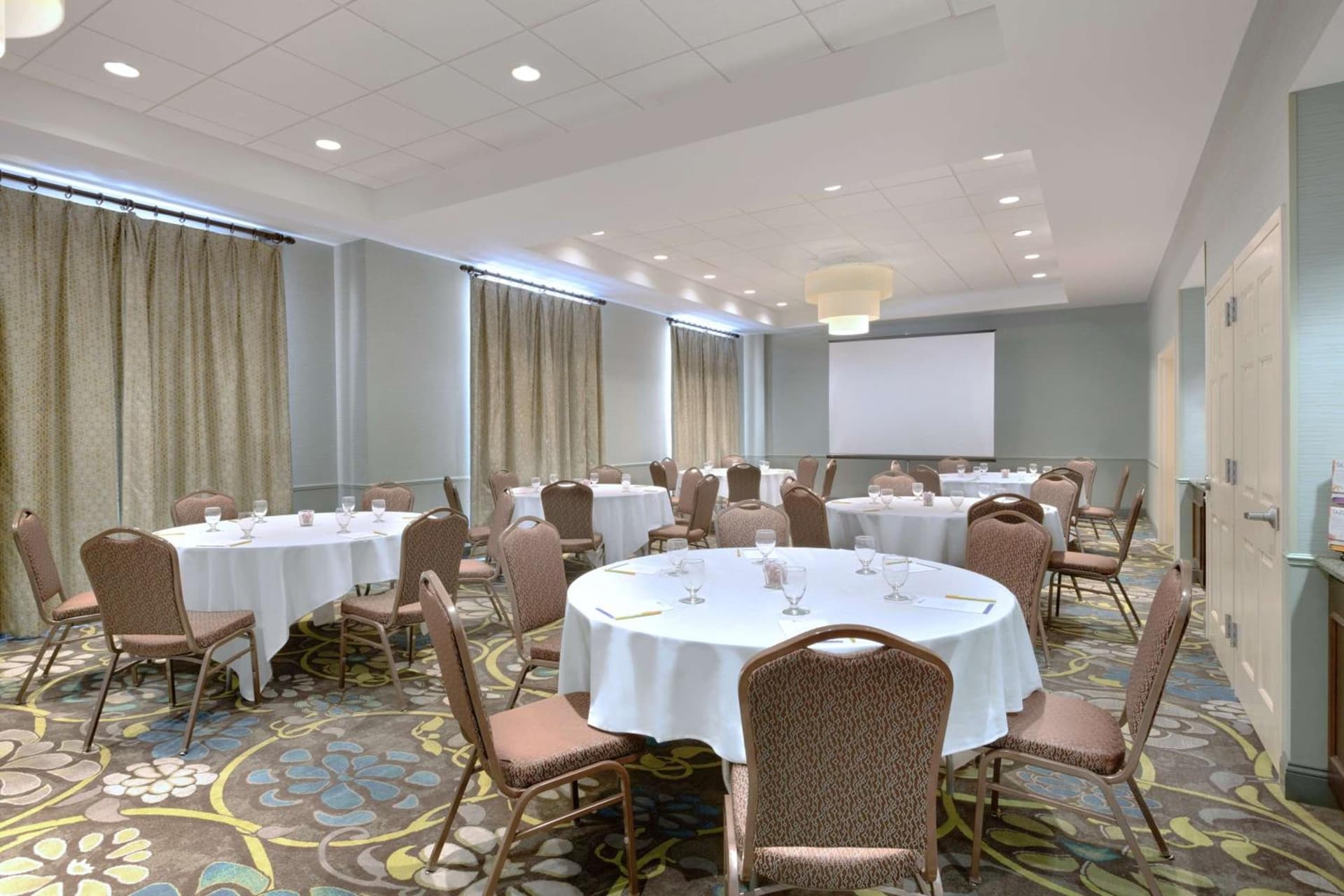Hilton Garden Inn Worcester gallery photo in Worcester, MA — image 28