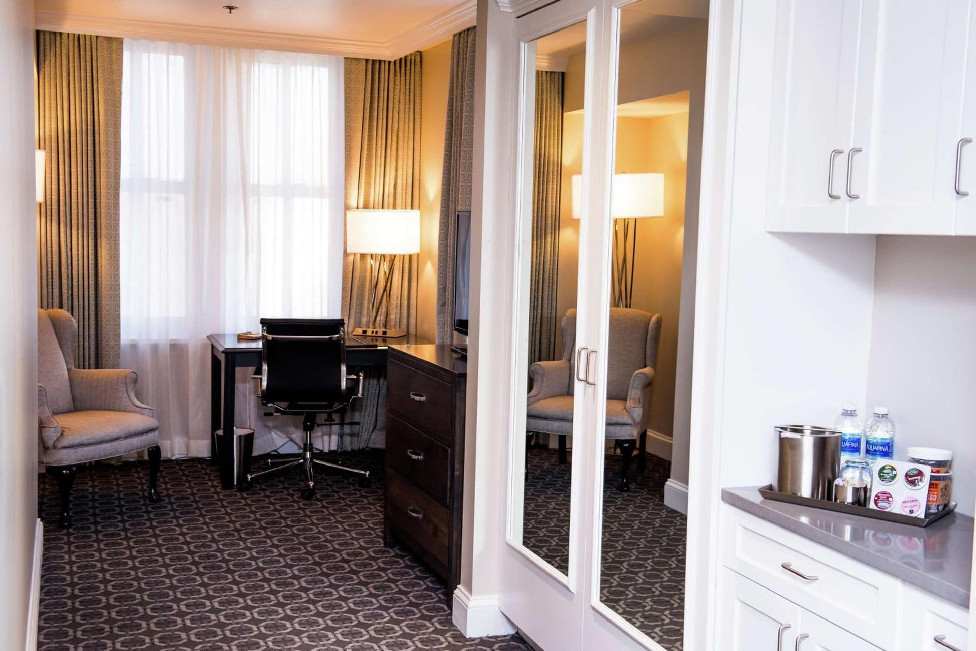 Redmont Hotel Birmingham - Curio Collection by Hilton gallery photo in Birmingham, AL — image 14